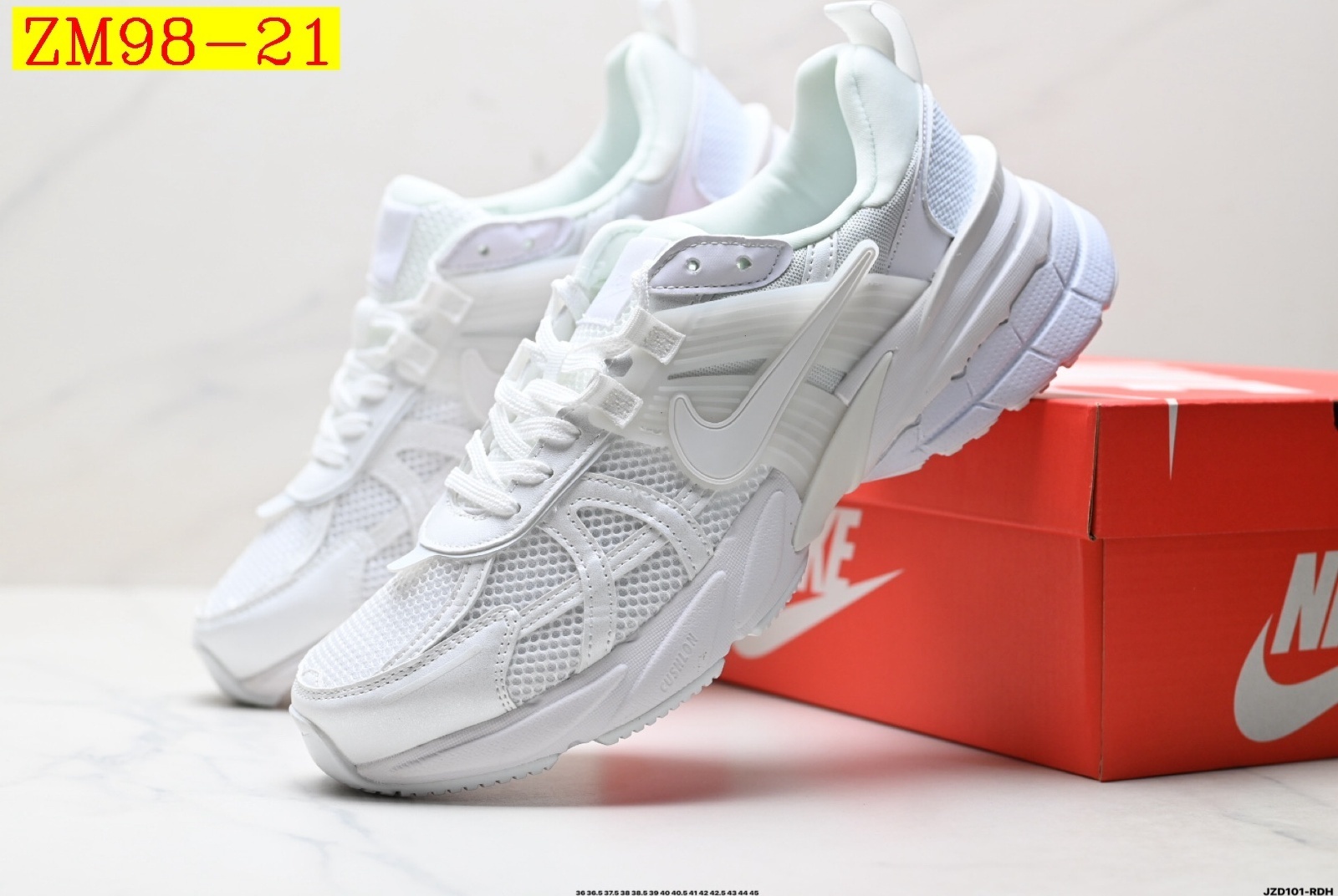 48$ NIKE V2K RUN Size 36-45 half 621440 ZM98 gallery