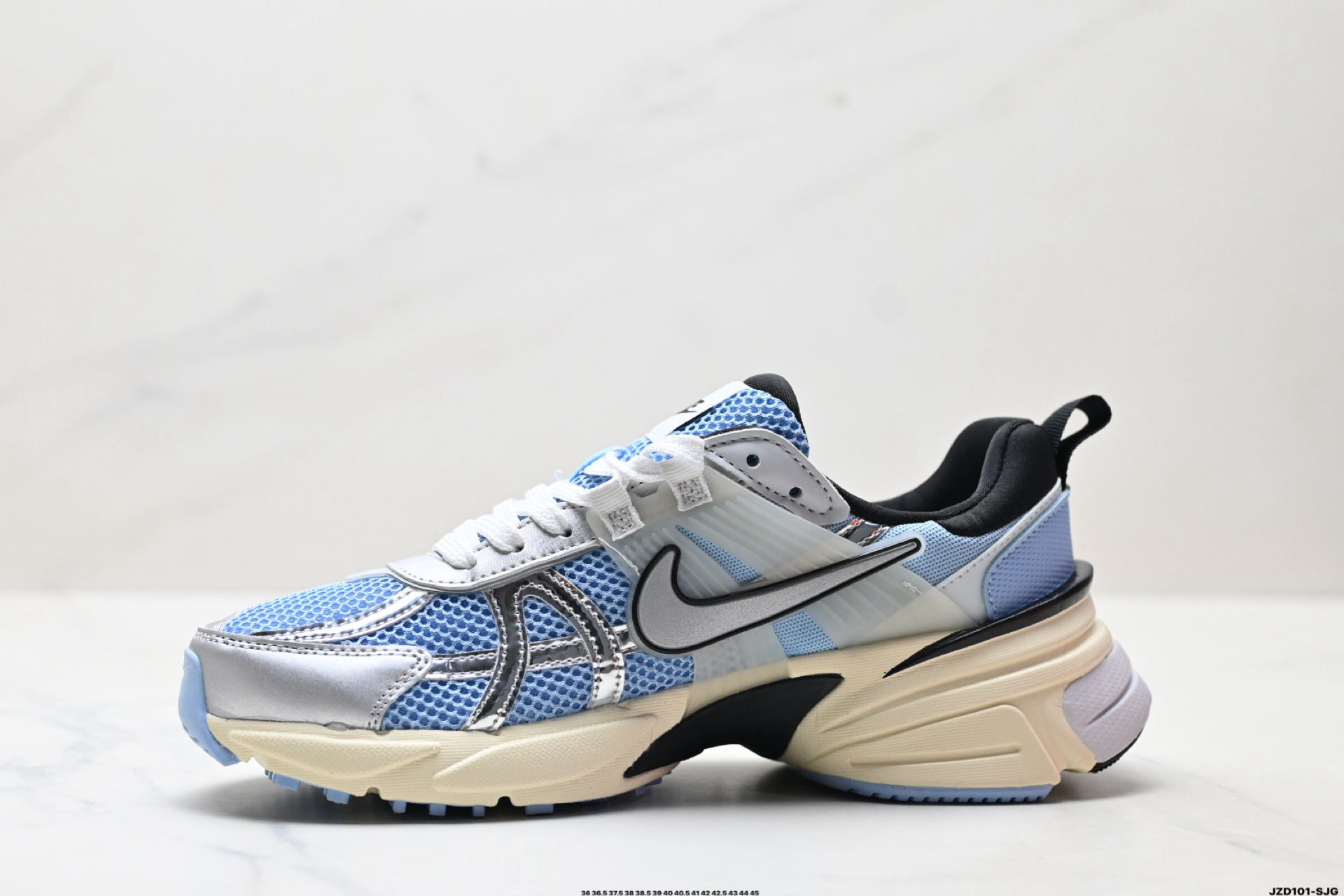 48$ NIKE V2K RUN Size 36-45 half 621440 ZM98 gallery