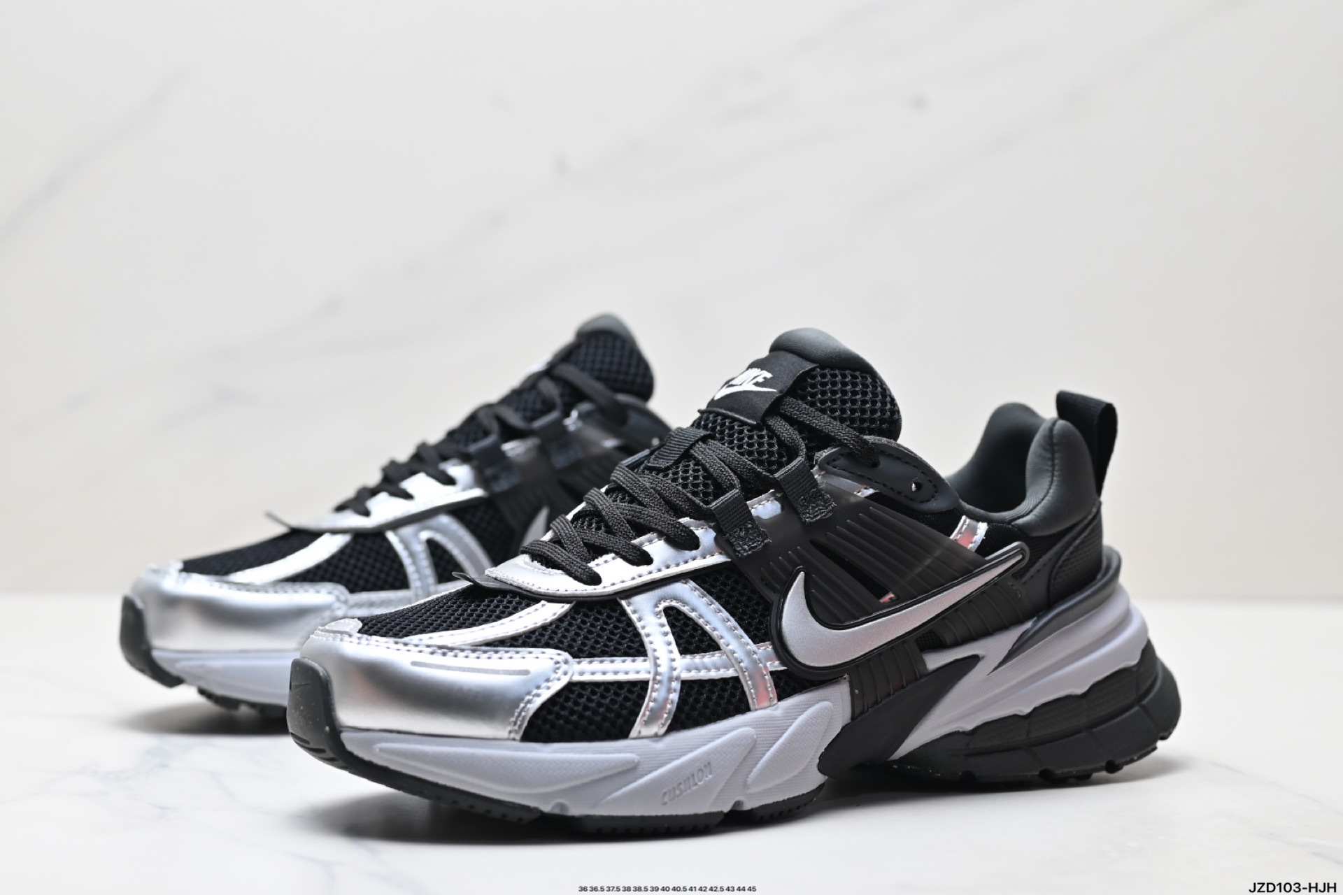 48$ NIKE V2K RUN Size 36-45 half 624450 ZM100 gallery