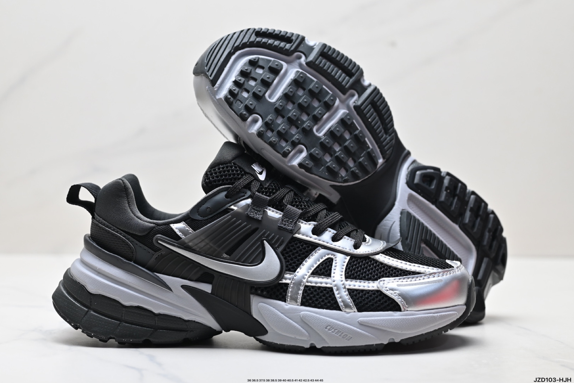 48$ NIKE V2K RUN Size 36-45 half 624450 ZM100 gallery