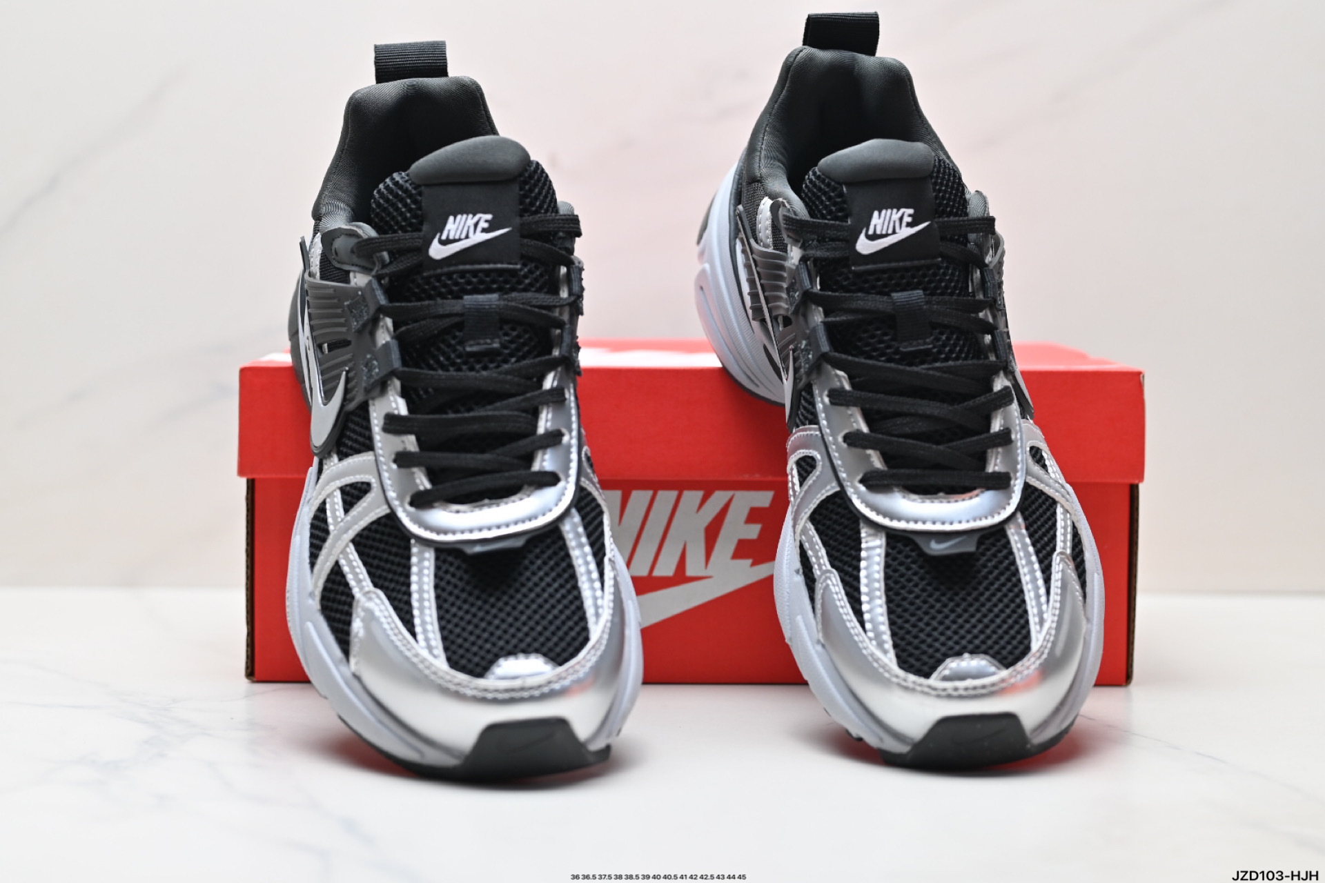 48$ NIKE V2K RUN Size 36-45 half 624450 ZM100 gallery