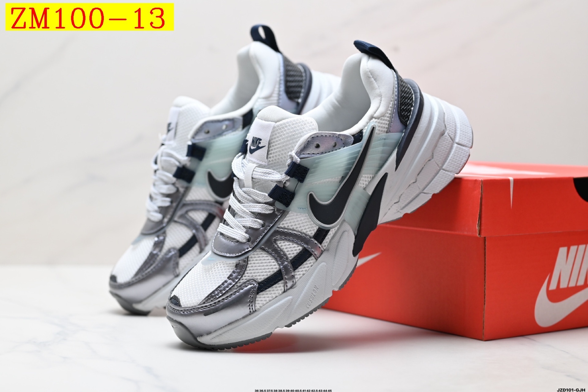 48$ NIKE V2K RUN Size 36-45 half 624450 ZM100 gallery