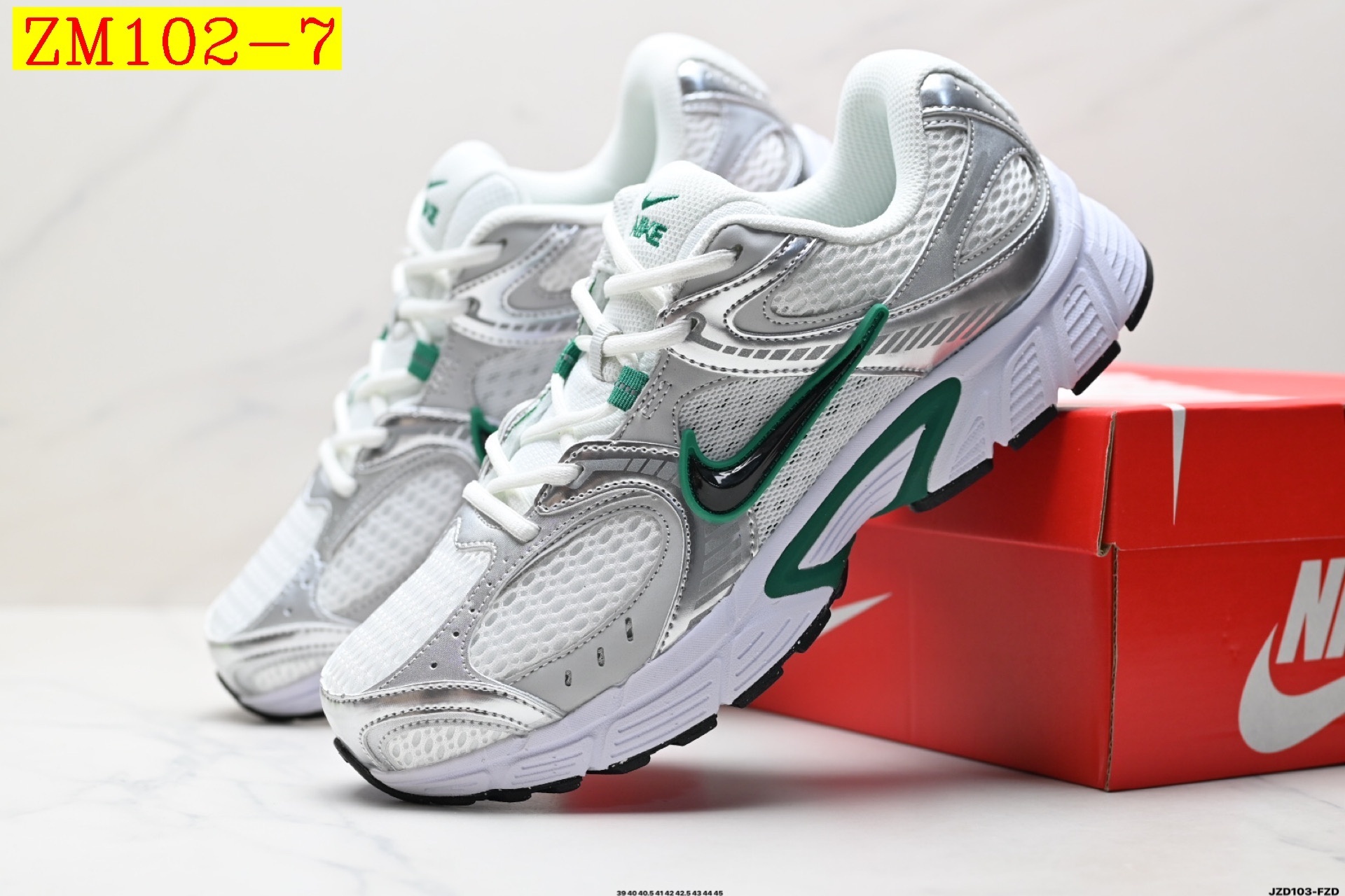 48$ Nike V5 RNR Size 36-45 half 222440 ZM102 gallery