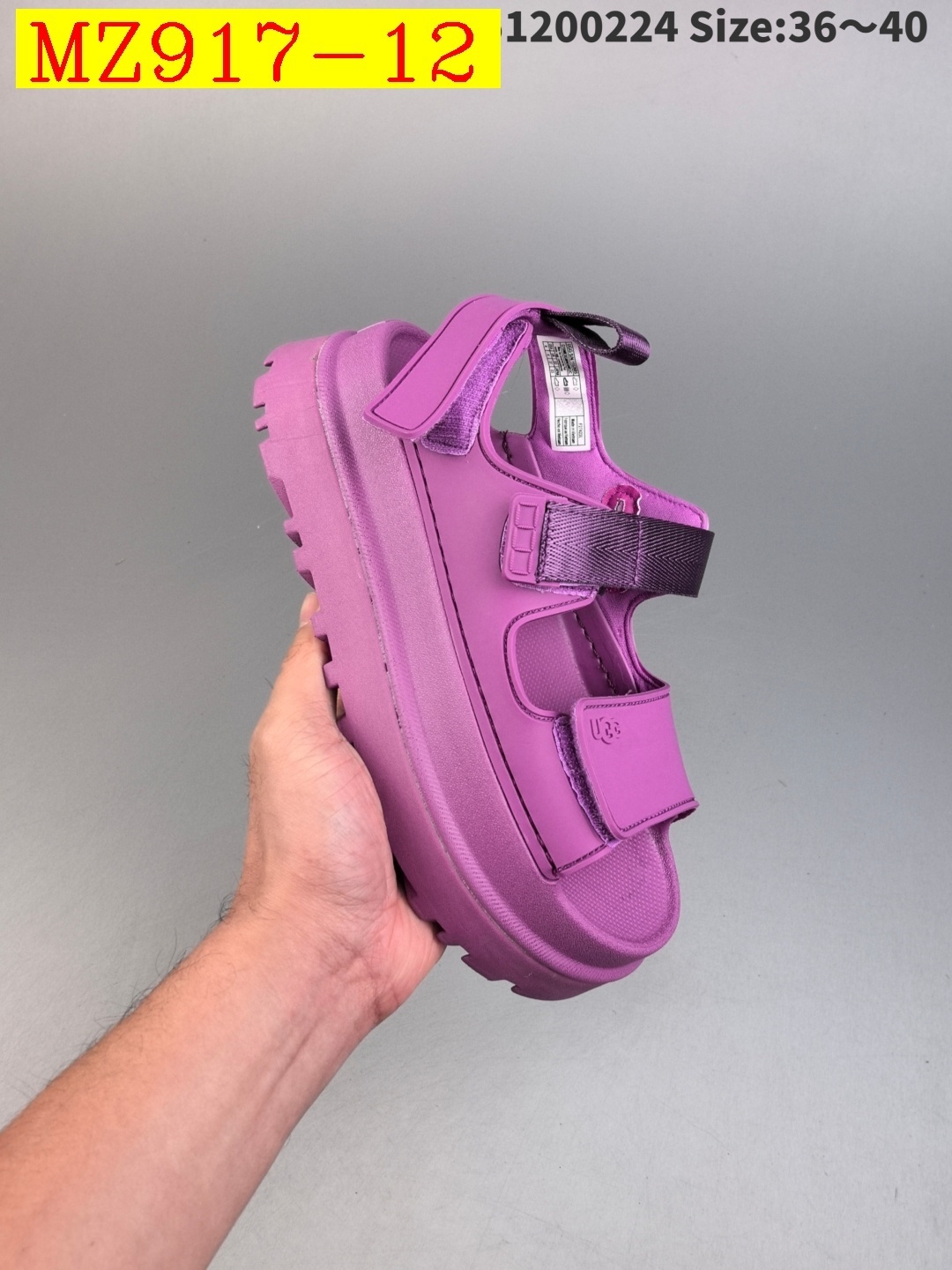 48$ UGG GOLDENGLOW size 36-40 120440 MZ917 gallery