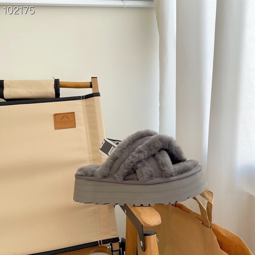 48$ UGG size 36-45 324340 SG468 gallery