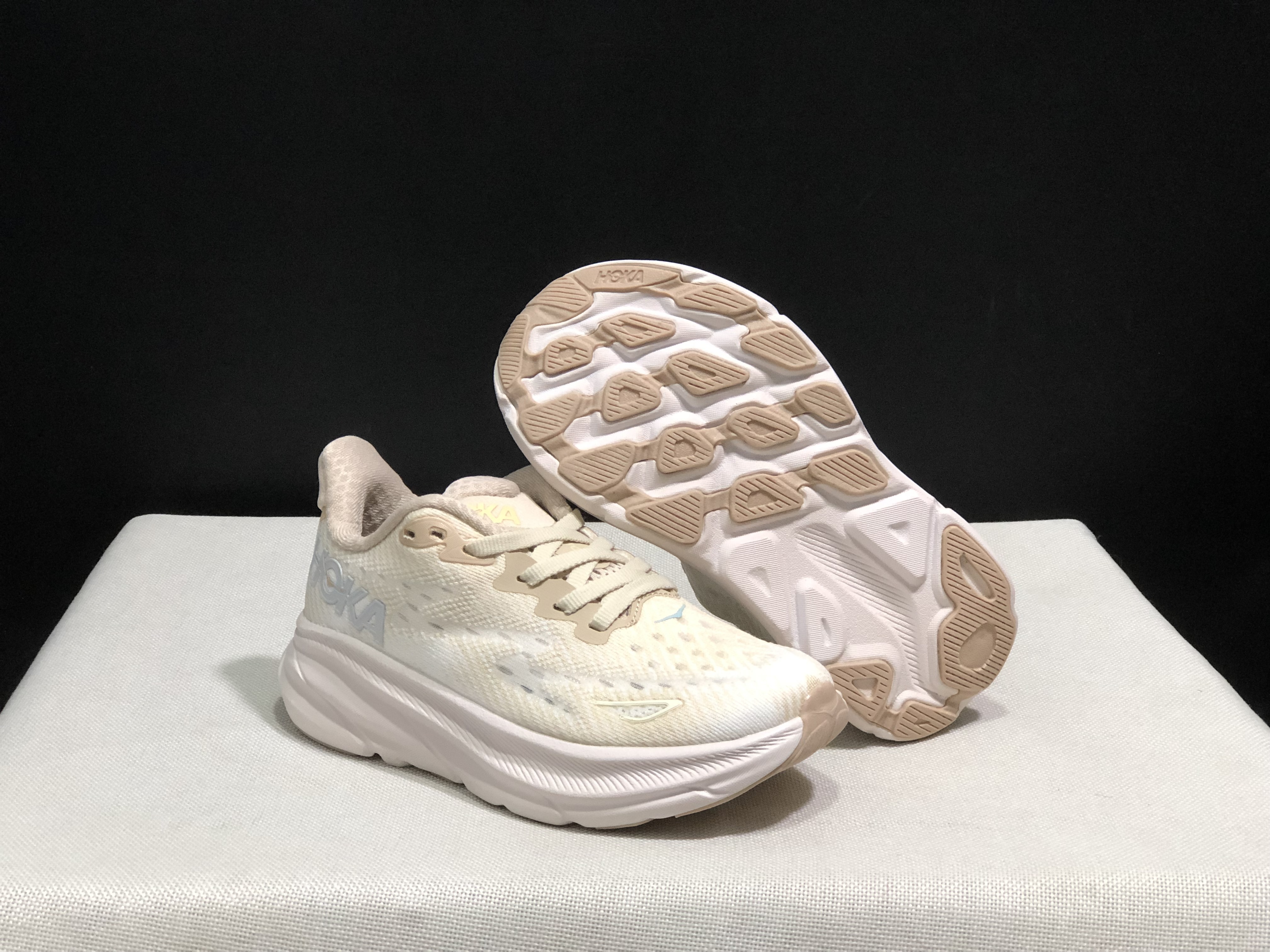 48$ dh HOKA 9 ONE ONE Clifton 9 size 28-37 HK10 gallery