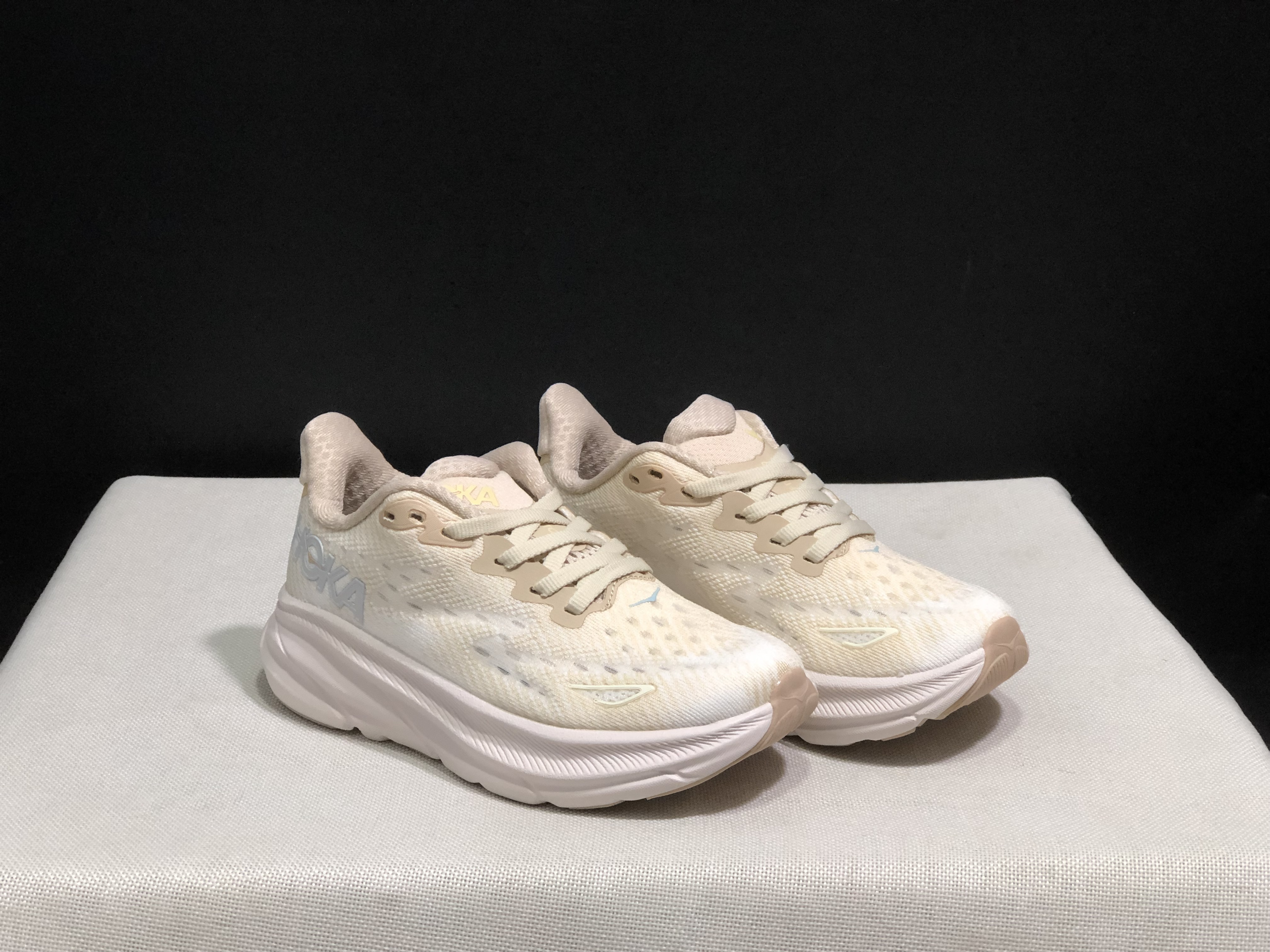 48$ dh HOKA 9 ONE ONE Clifton 9 size 28-37 HK10 gallery