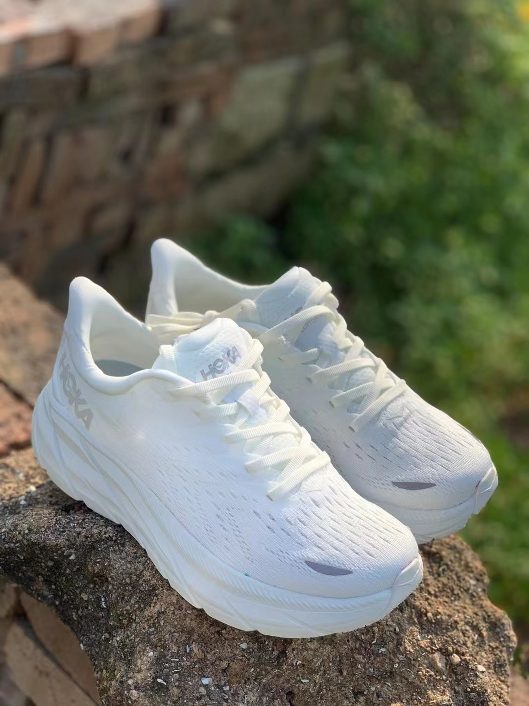 48$ dh HOKA ONE ONE Clifton 8 size 36-45 HK3 gallery