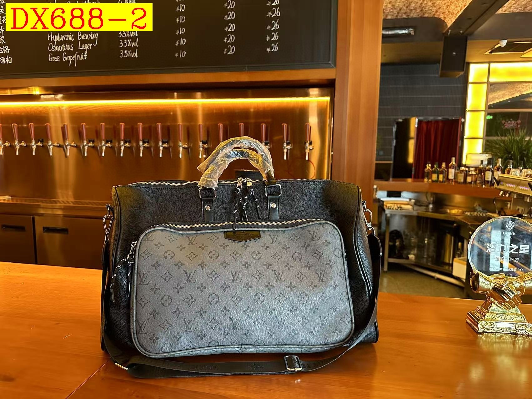48$ dh LV Travelling bag pu size 50x30x22 cm 52417634384 DX688 gallery