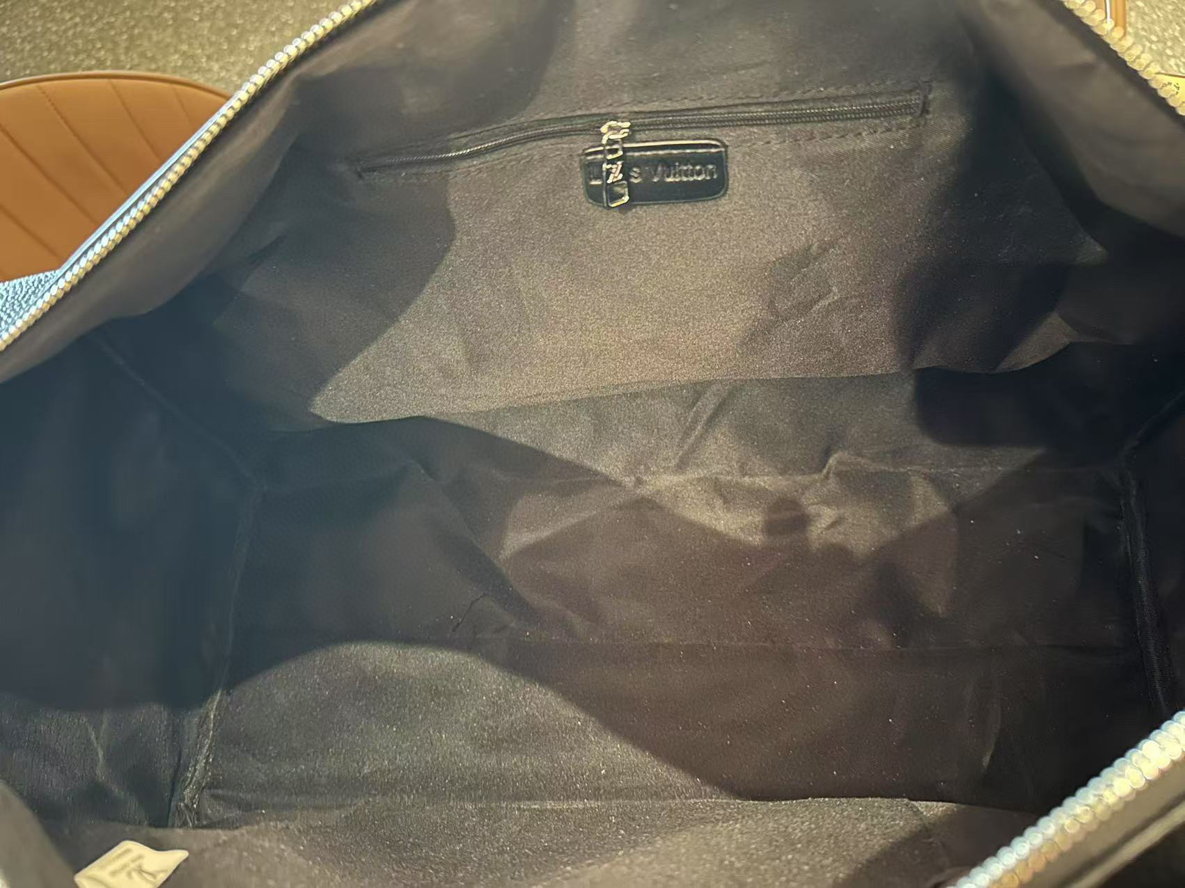 48$ dh LV Travelling bag pu size 50x30x22 cm 52417634384 DX688 gallery