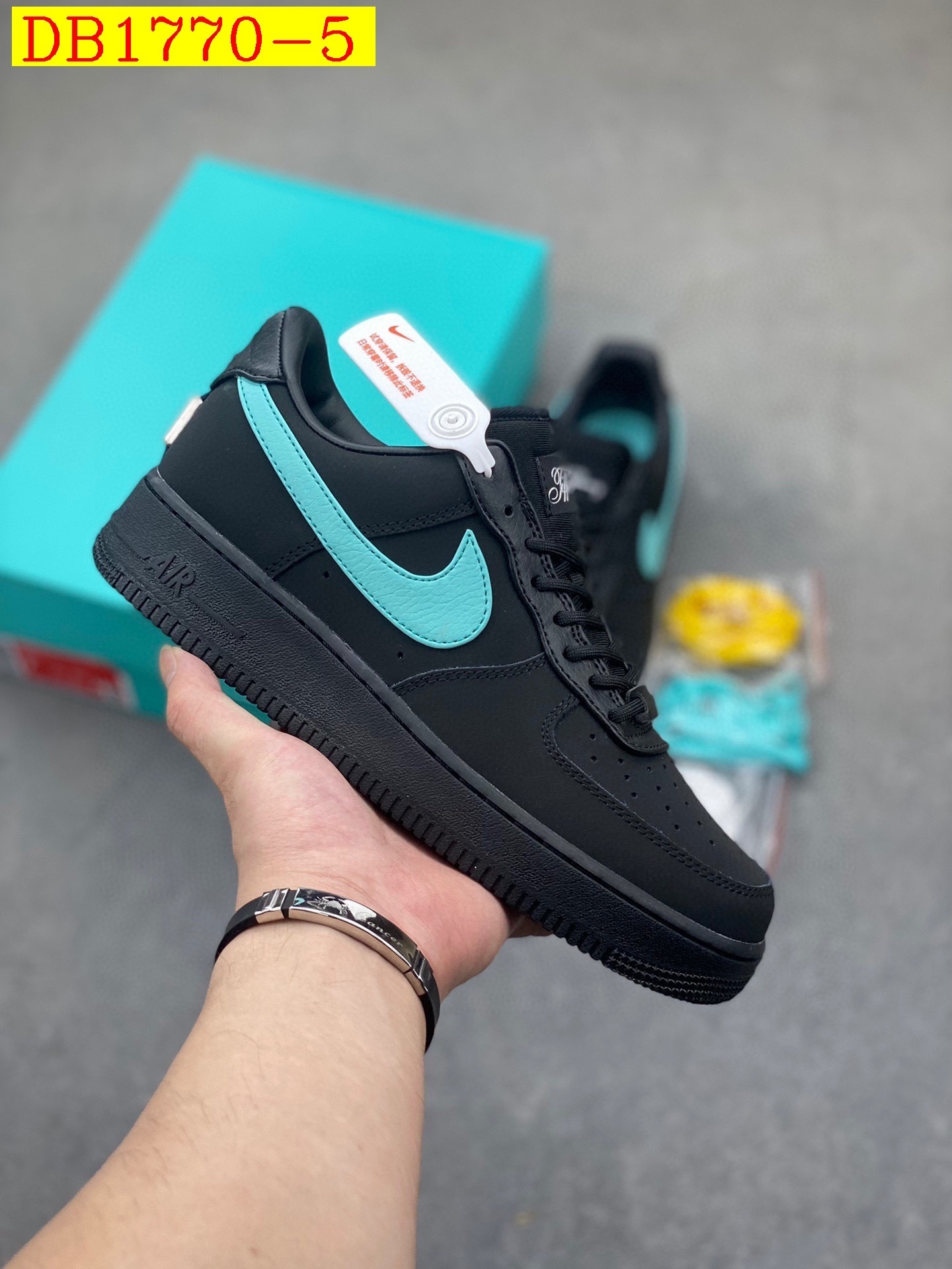 48$ dh Nike  Air Force 1 Mid Half size 36-45 62523034384 DB1770 gallery