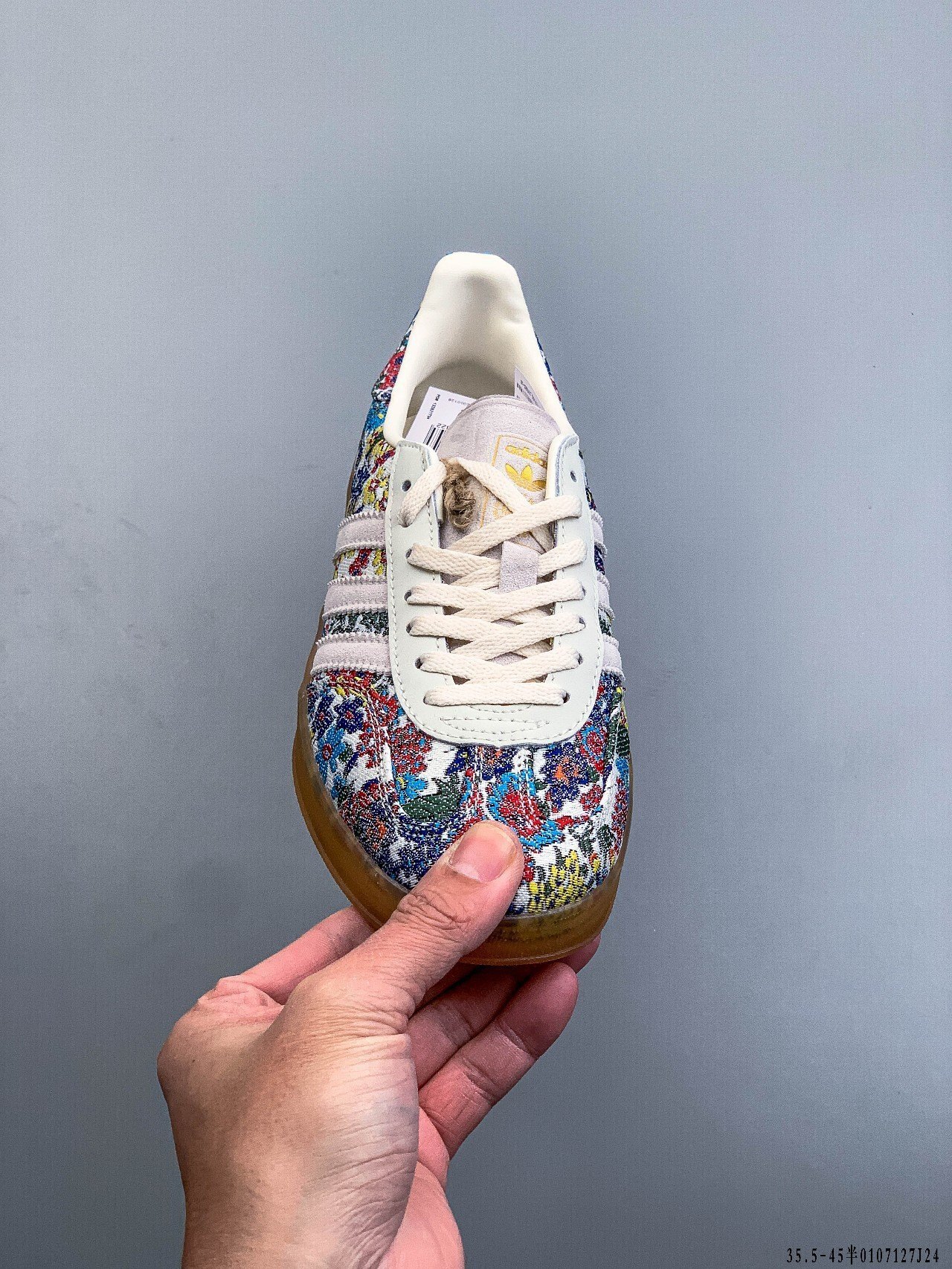 49$ Adidas Gazelle size 35.5-45 half 526400 QE8 gallery