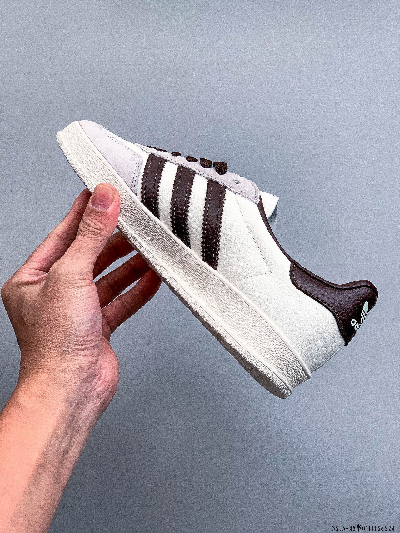 49$ Adidas Gazelle size 35.5-45 half 526400 QE8 gallery