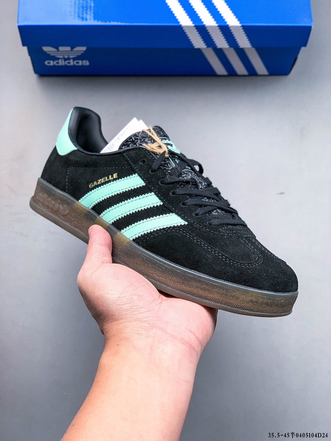 49$ Adidas Gazelle size 36-45 half 422460 QT364 gallery