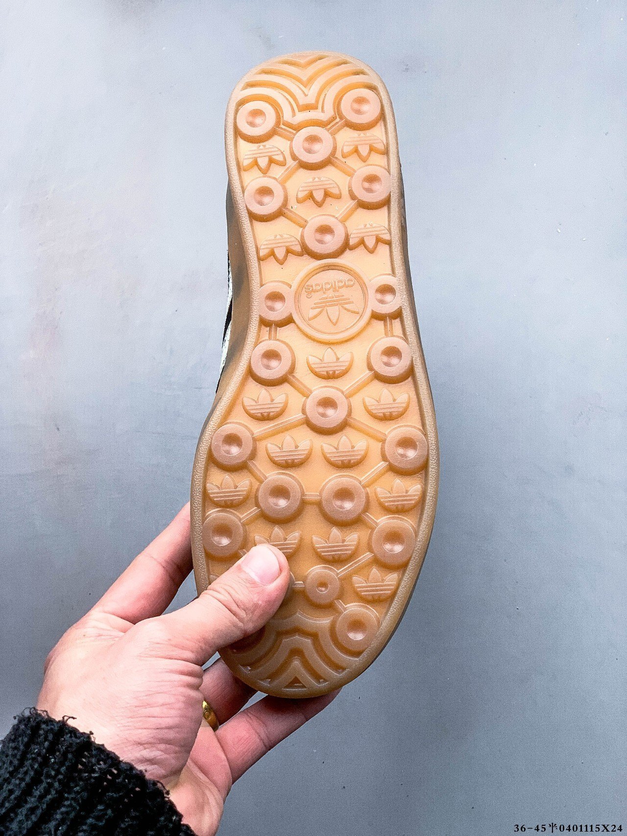 49$ Adidas Gazelle size 36-45 half 623480 QT366 gallery