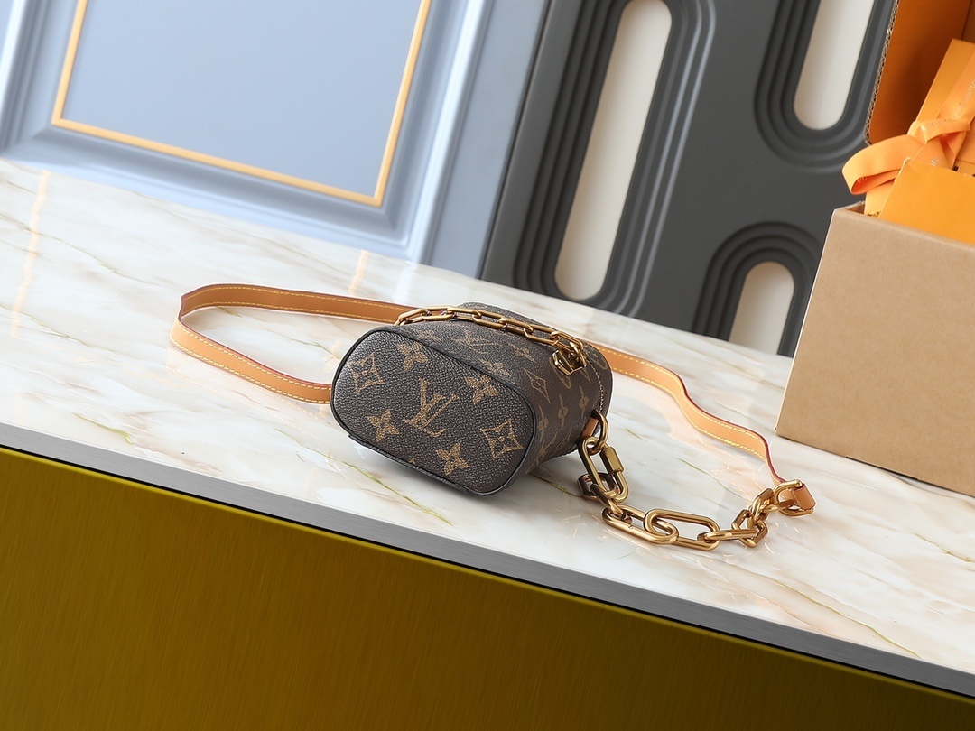 49$ LV Phone Box size 10X17X5 cm 326840 BR2114 gallery