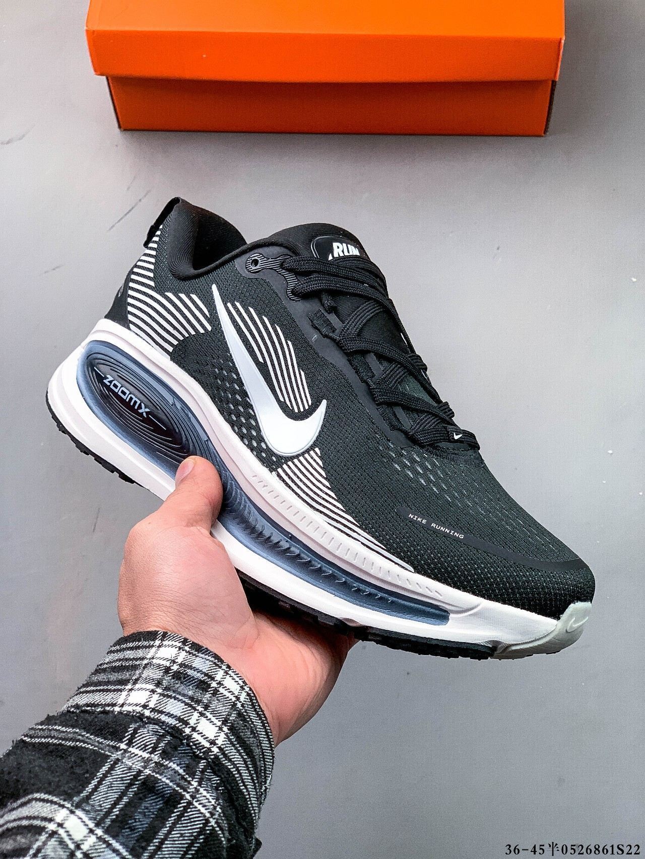 49$ Nike Air Zoom Vomero 18 size 36-45 half 320200 MZ1263 gallery