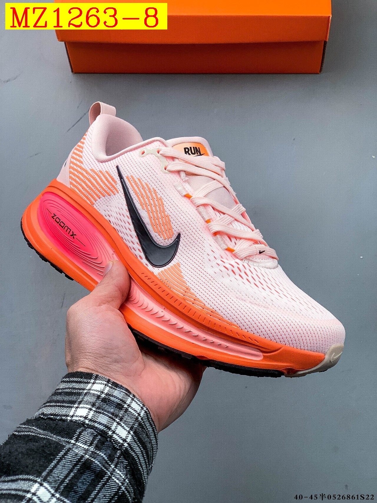 49$ Nike Air Zoom Vomero 18 size 36-45 half 320200 MZ1263 gallery