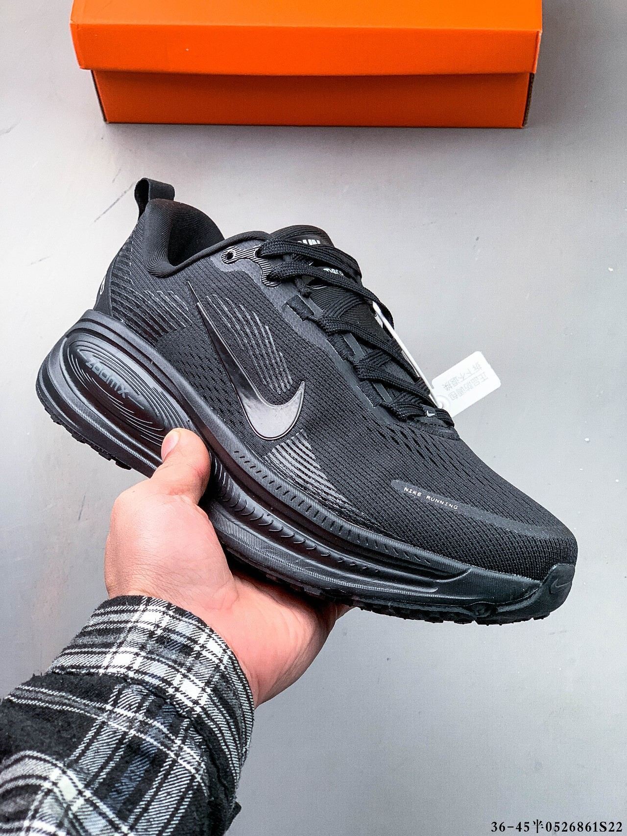 49$ Nike Air Zoom Vomero 18 size 36-45 half 320200 MZ1263 gallery