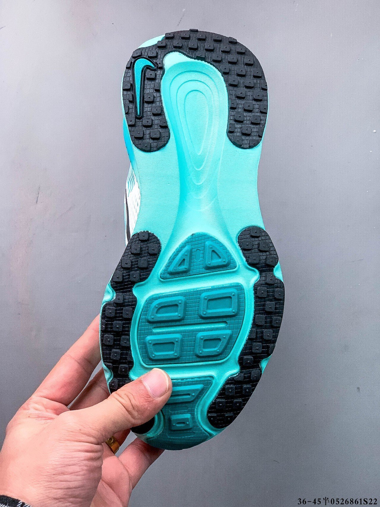 49$ Nike Air Zoom Vomero 18 size 36-45 half 320200 MZ1263 gallery