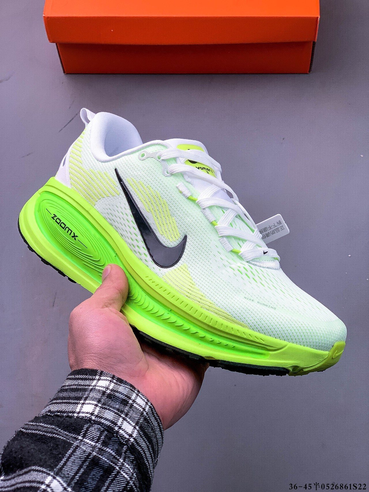 49$ Nike Air Zoom Vomero 18 size 36-45 half 320200 MZ1263 gallery