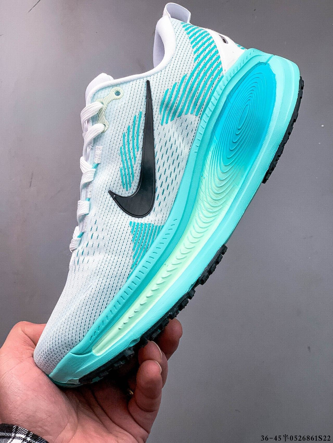 49$ Nike Air Zoom Vomero 18 size 36-45 half 320200 MZ1263 gallery