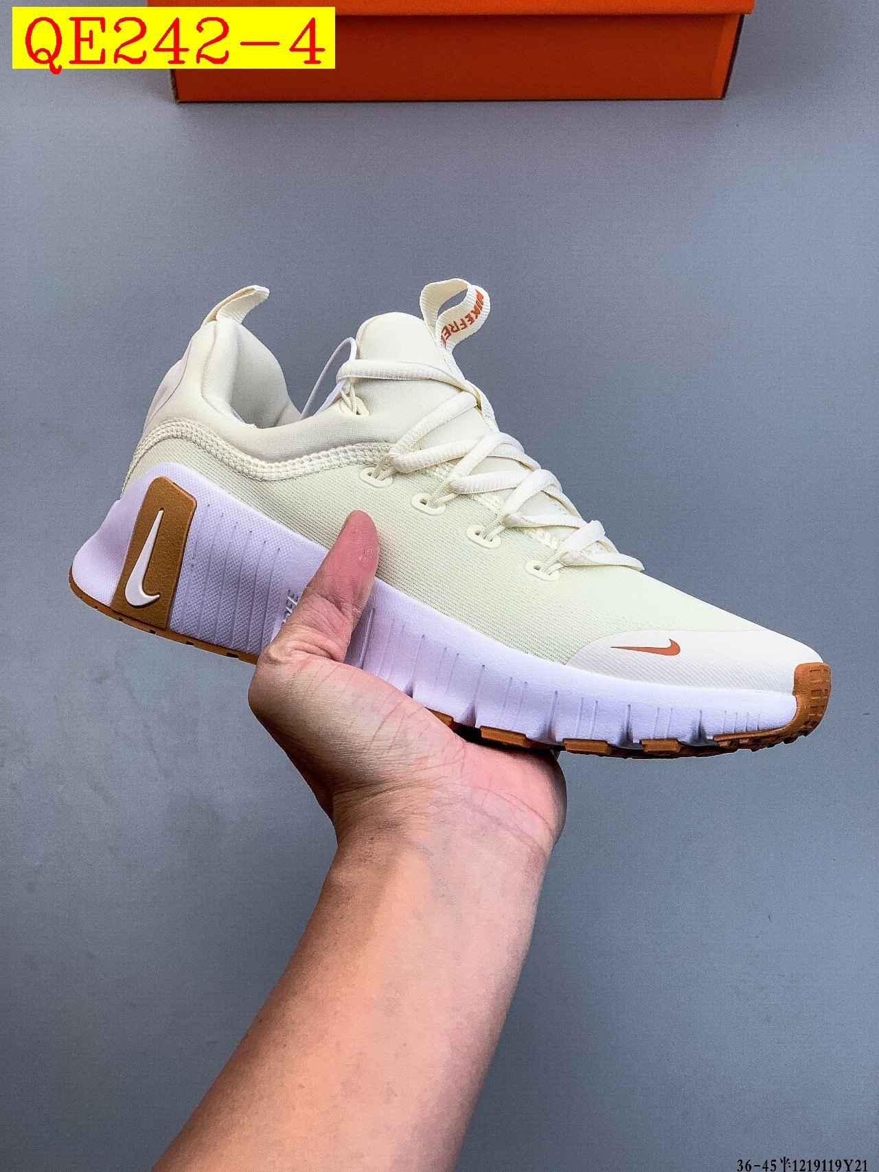 49$ Nike Free Metcon 6 size 36-45 half 326110 QE242 gallery