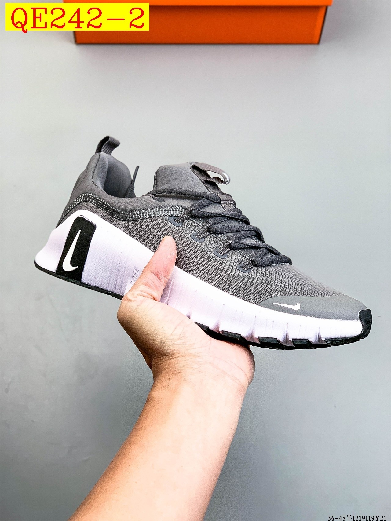 49$ Nike Free Metcon 6 size 36-45 half 326110 QE242 gallery