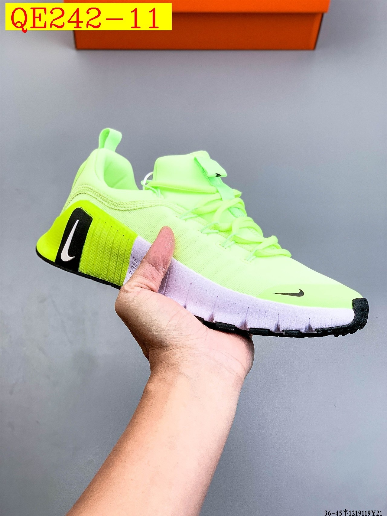 49$ Nike Free Metcon 6 size 36-45 half 326110 QE242 gallery