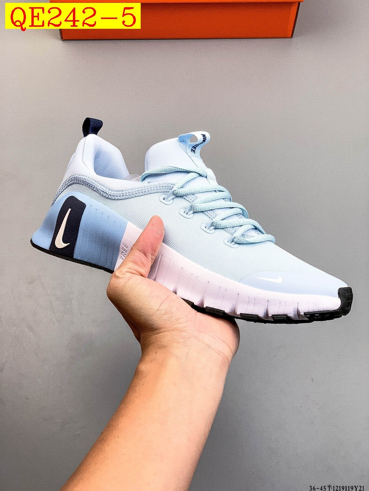 49$ Nike Free Metcon 6 size 36-45 half 326110 QE242 gallery