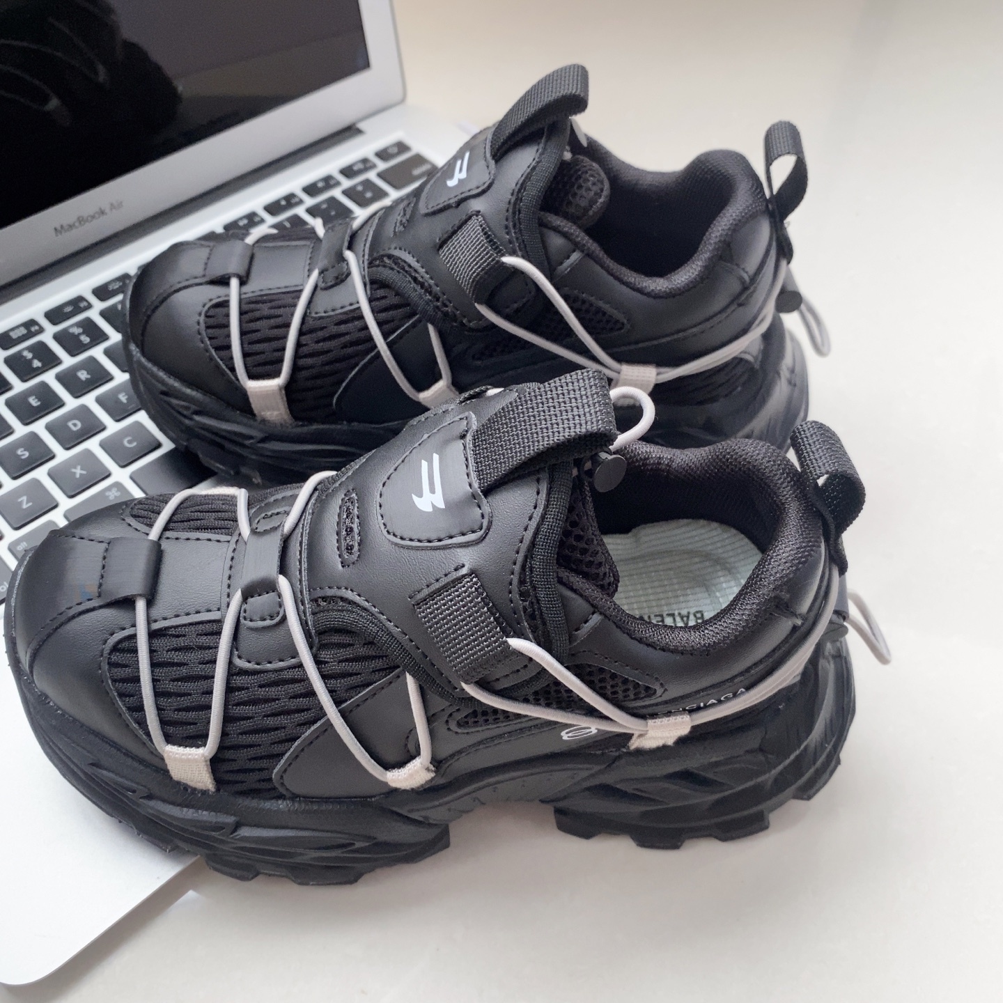 49$ dh BALENCIAGA for kids size 26-37 42578034494 DM323 gallery