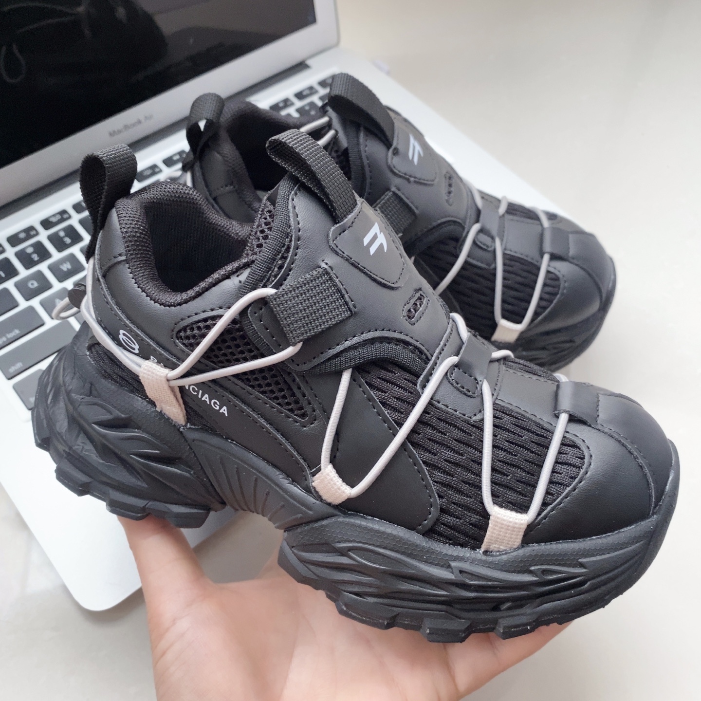 49$ dh BALENCIAGA for kids size 26-37 42578034494 DM323 gallery