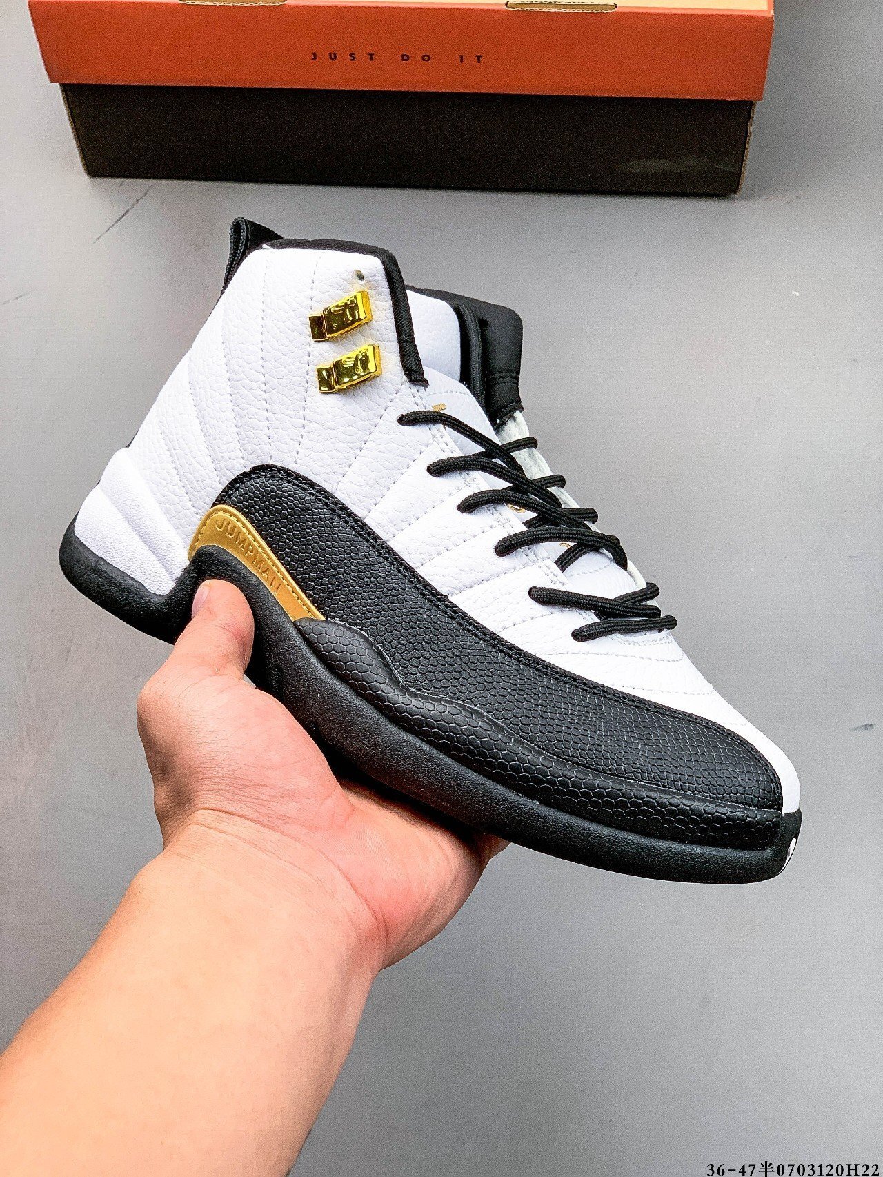 50$ Air Jordan 12 Retro size 36-45 half 828220 QT148 gallery