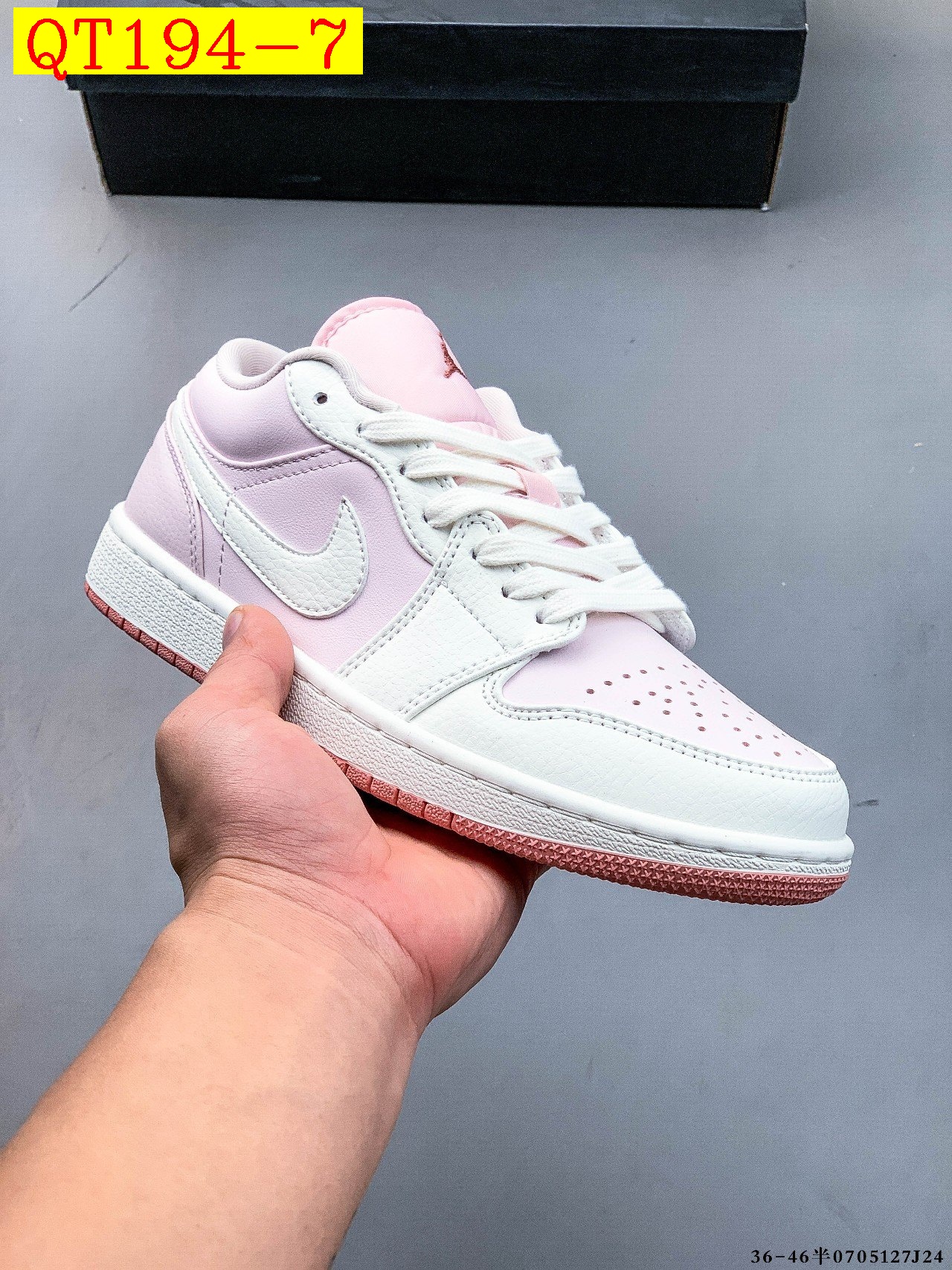 50$ Top Quality NIKE AIR JORDAN LOW 1 size 36-45 half 225400 QT194 gallery