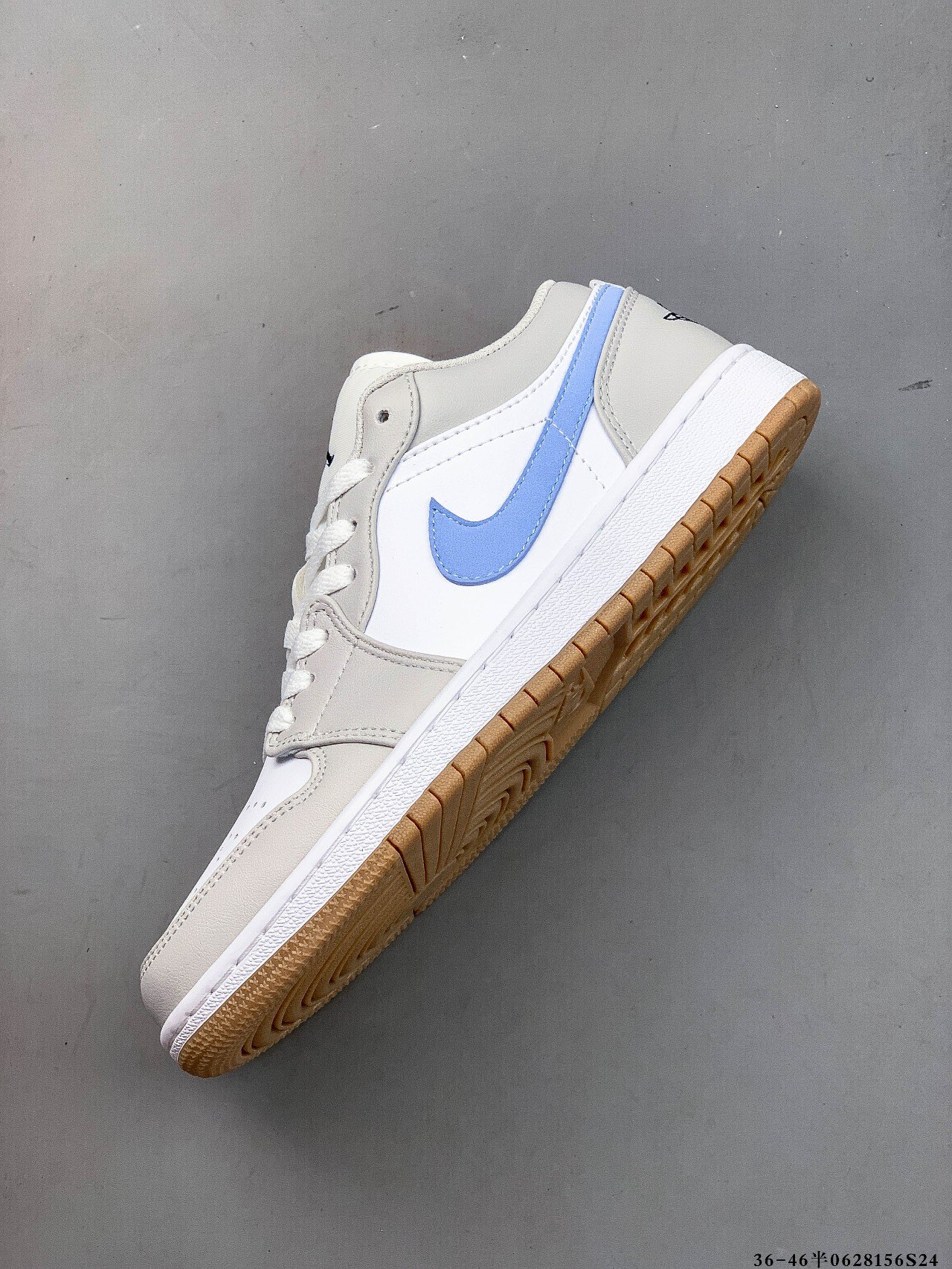 50$ Top Quality NIKE AIR JORDAN LOW 1 size 36-45 half 225400 QT194 gallery
