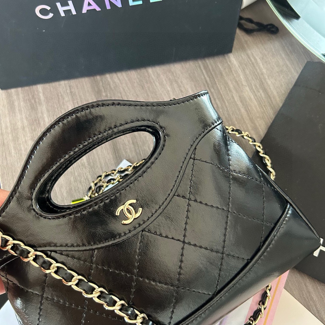 50$ dh CHANEL Shoulder bag size 20 cm 62395035407 DX560 gallery