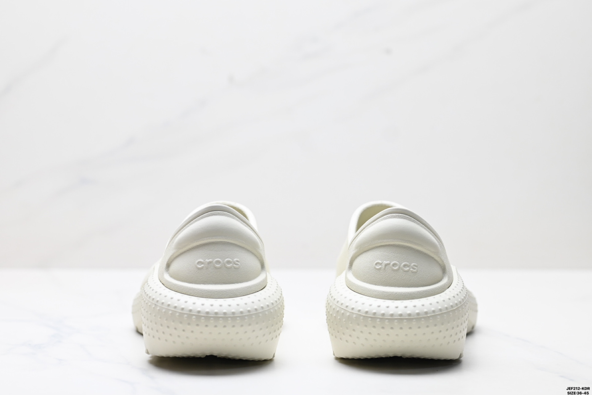 50$ dh Top Quality Crocs Classic Sneakers size 36-45 42175035503 DL485 gallery