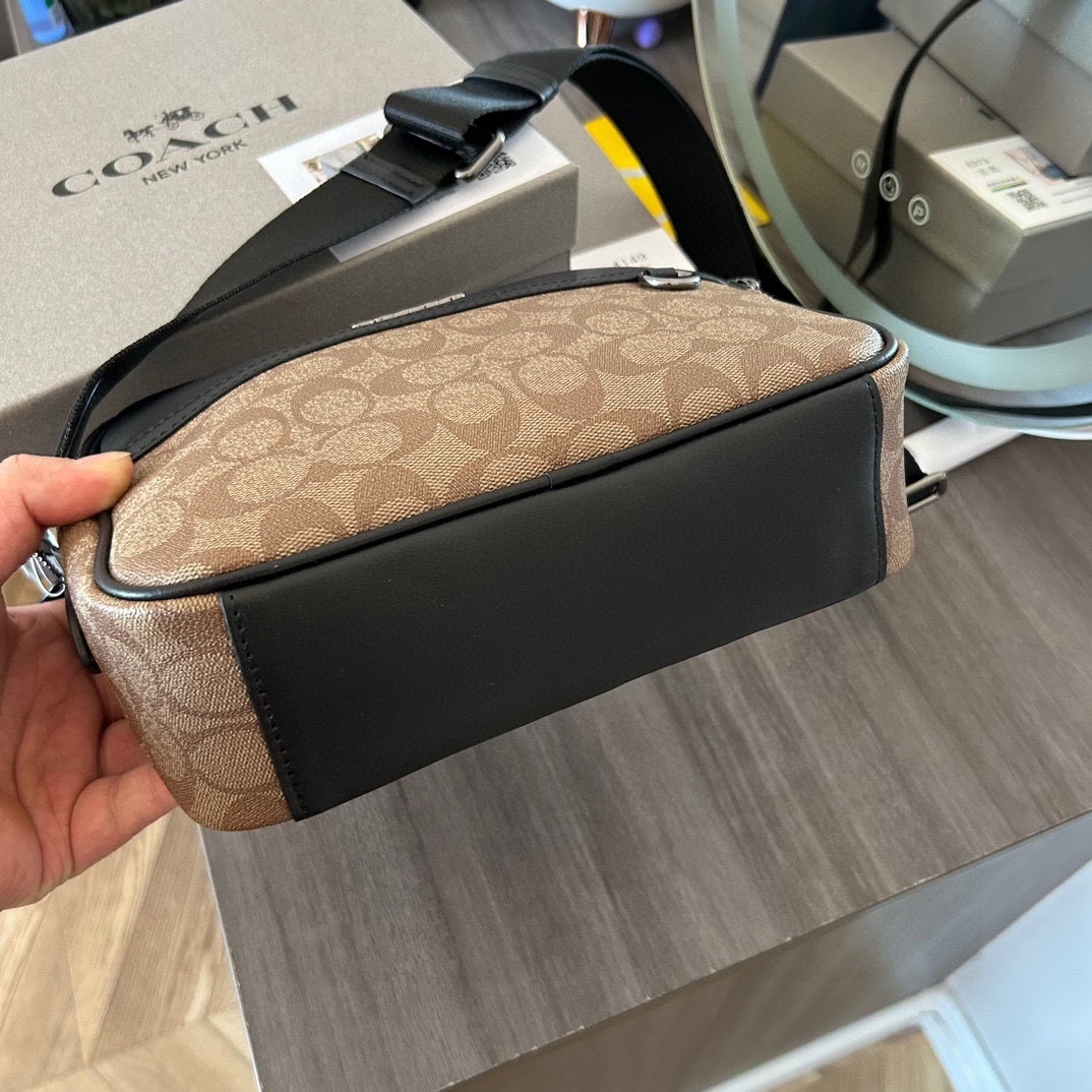 51$ dh Coach Graham Shoulder bag size 23x15 cm 93508035610 DX442 gallery