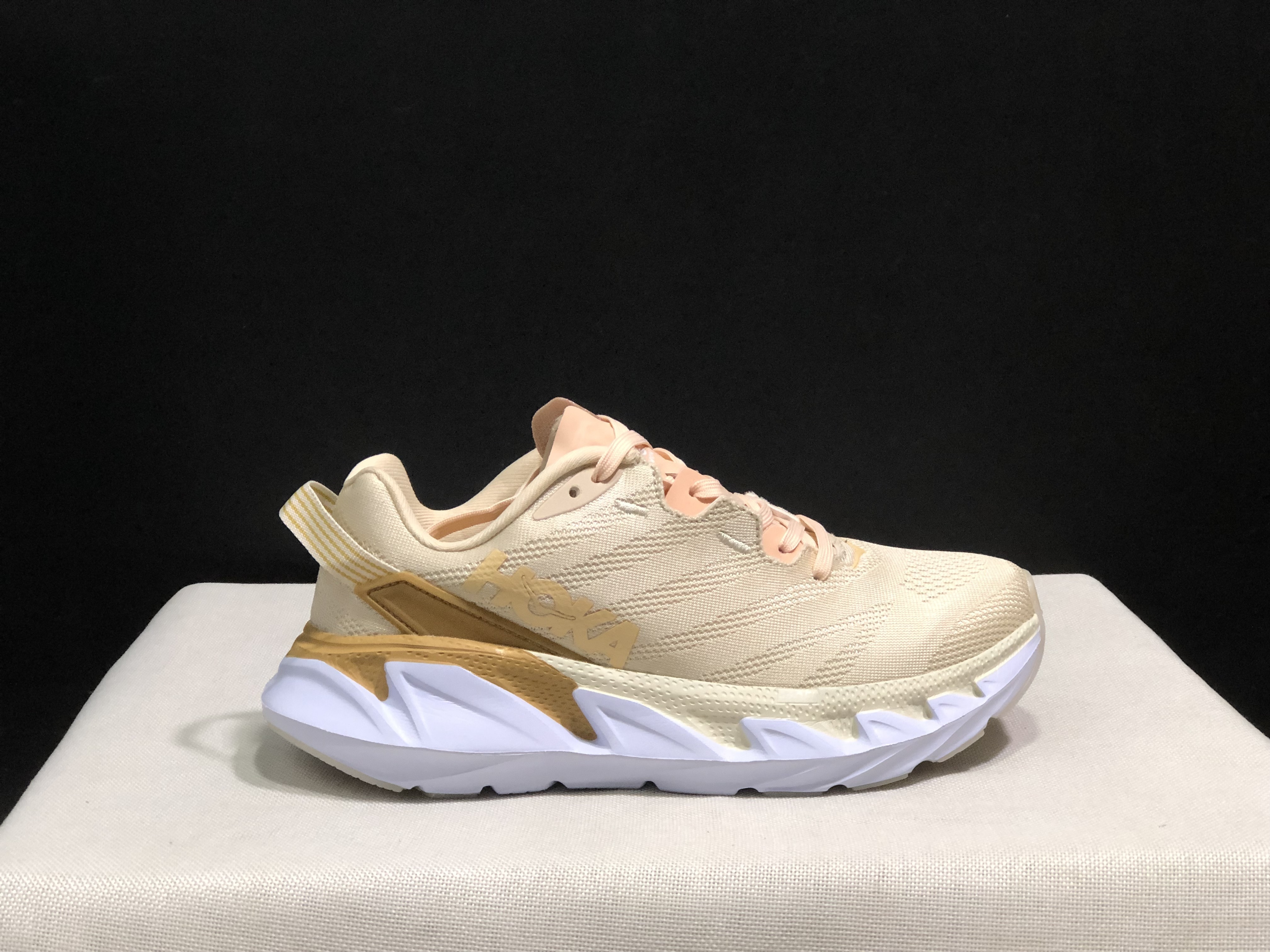 51$ dh HOKA ONE ONE Elevon 2 size 36-45 HK4 gallery