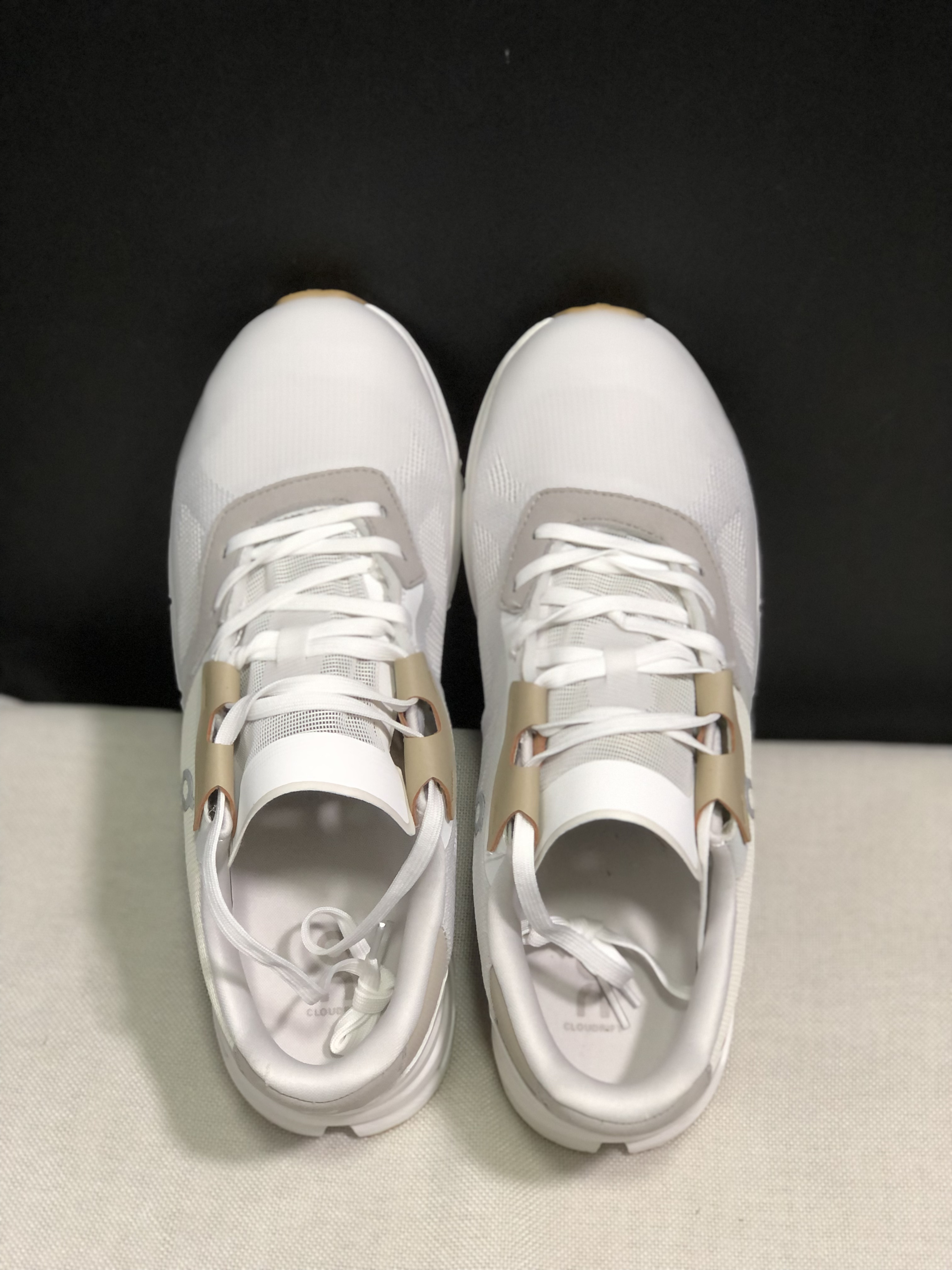 51$ dh On Cloudrift size 36-45 CD14 gallery