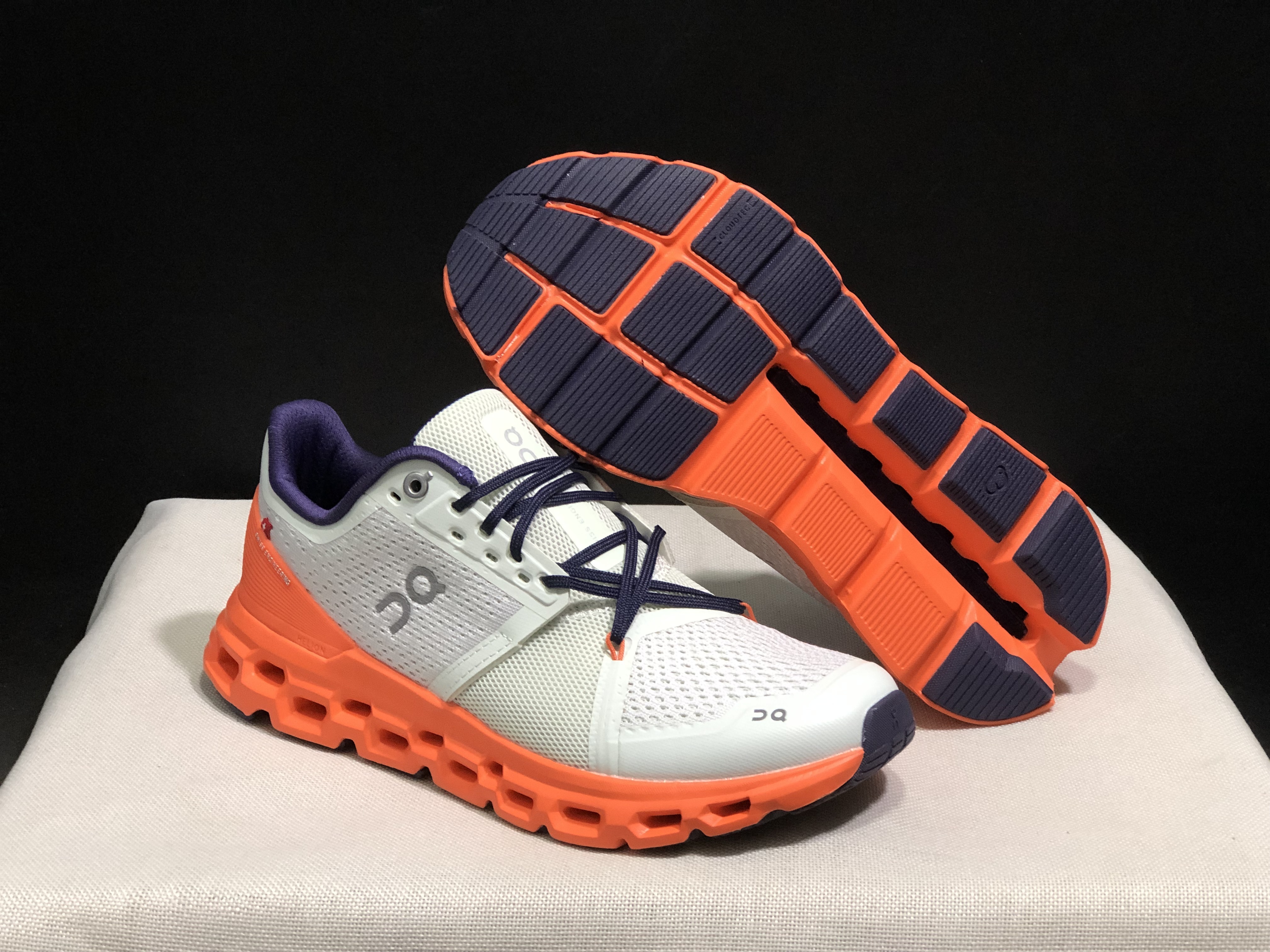 51$ dh On Cloudstratus another size 36-46 CD17 gallery