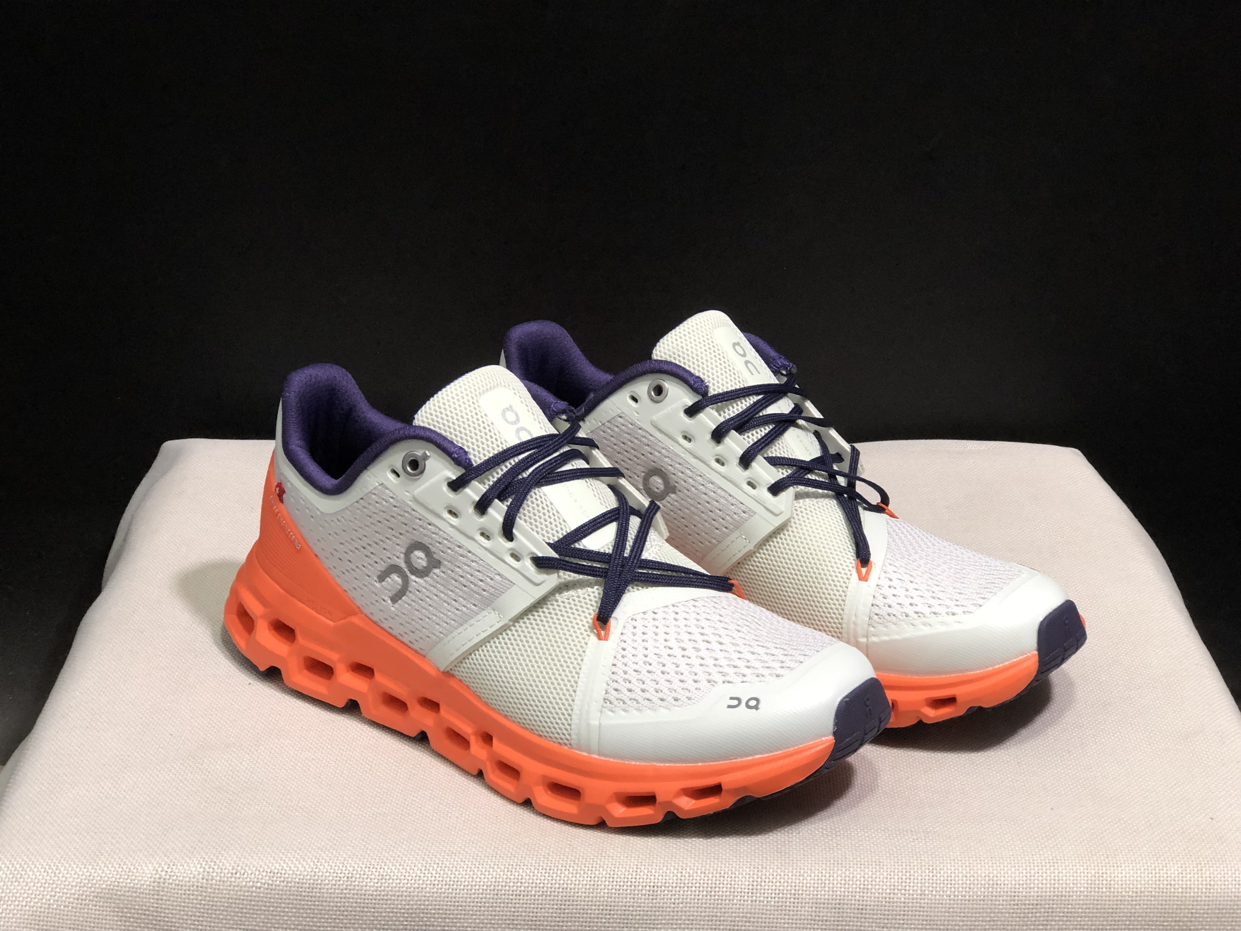 51$ dh On Cloudstratus another size 36-46 CD17 gallery