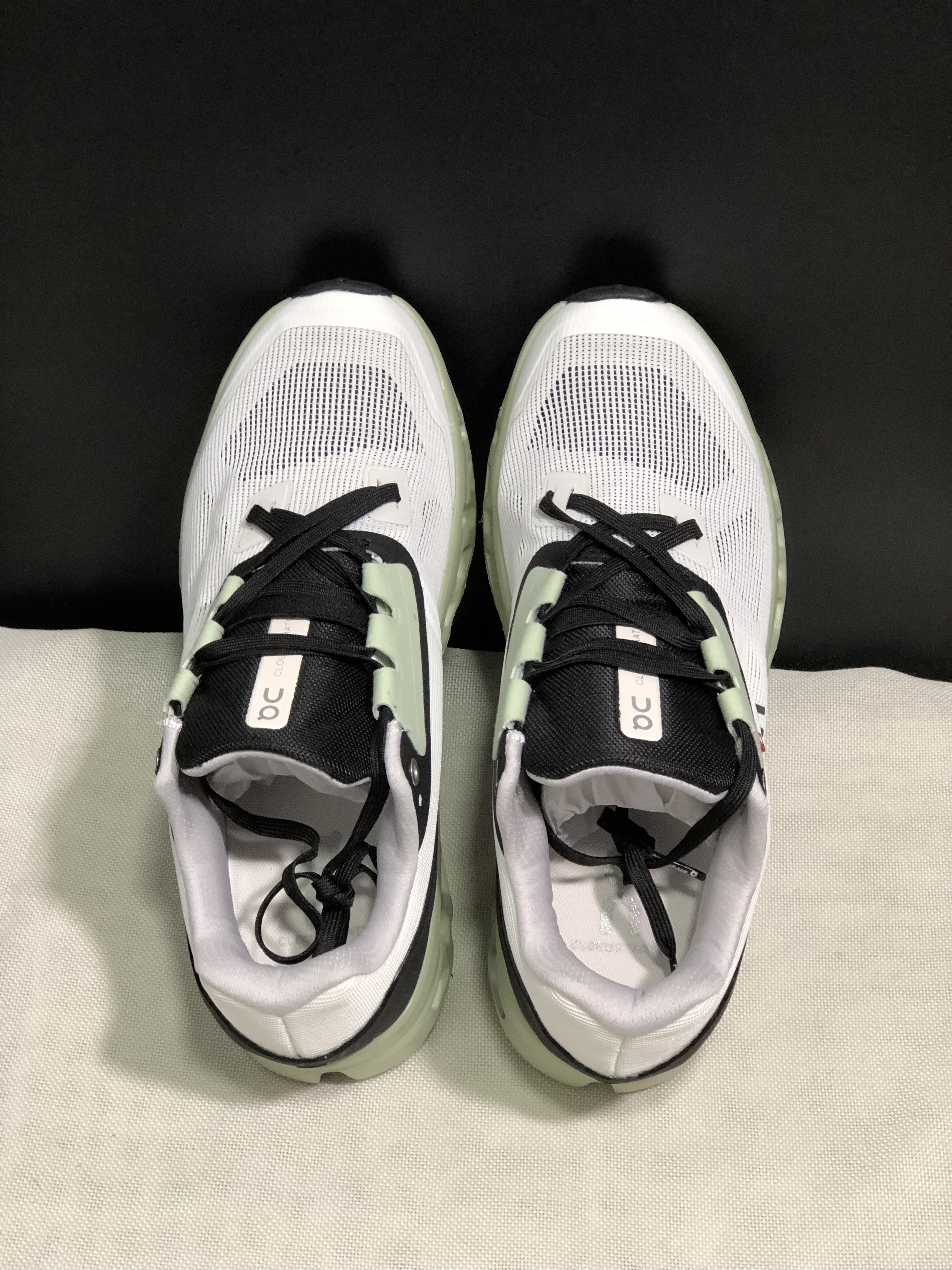 dh On Cloudstratus size 36 45 CD16 gallery