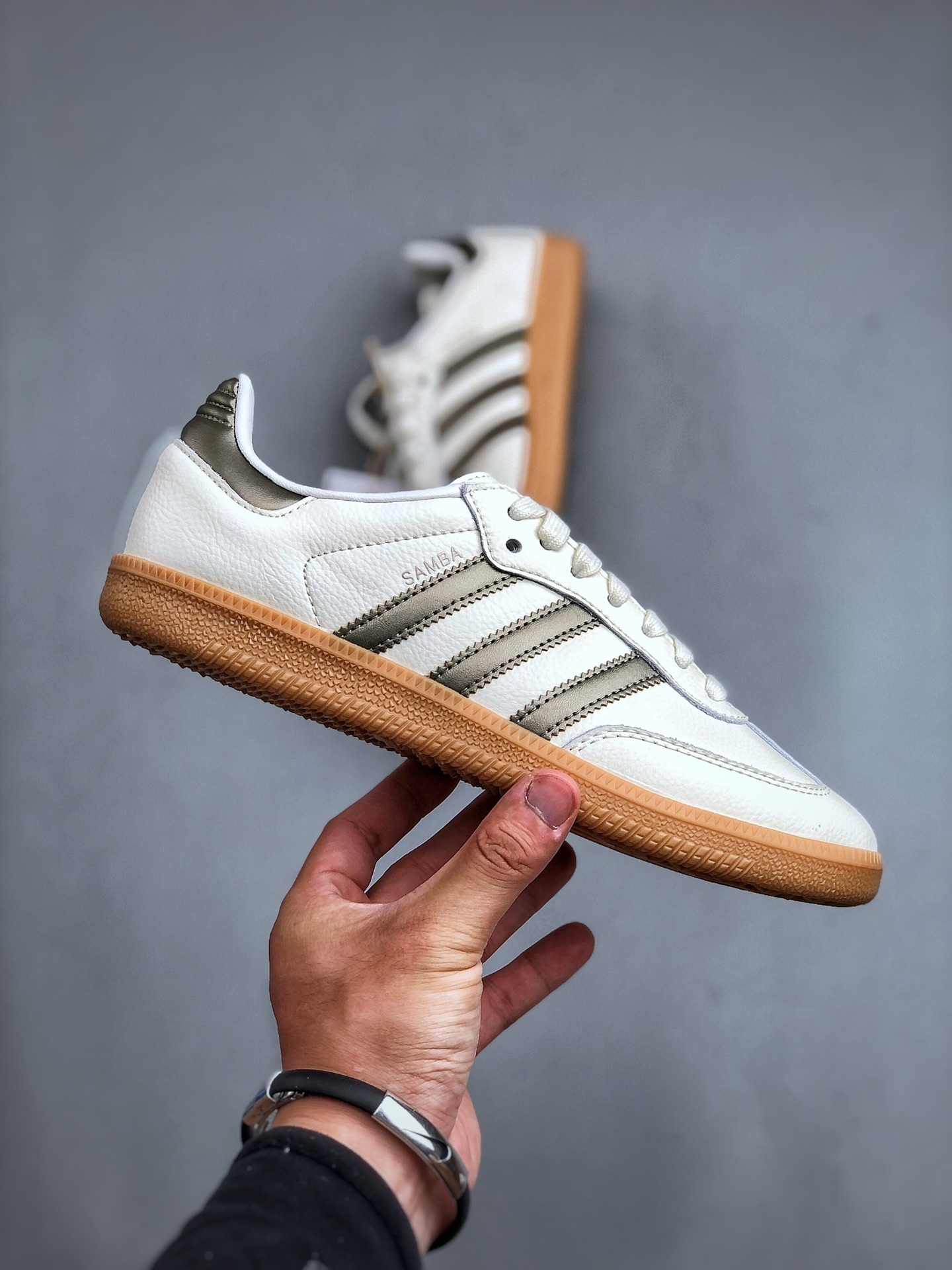 52$ Adidas Originals Samba OG Size 36-45 half 621870 QT916 gallery