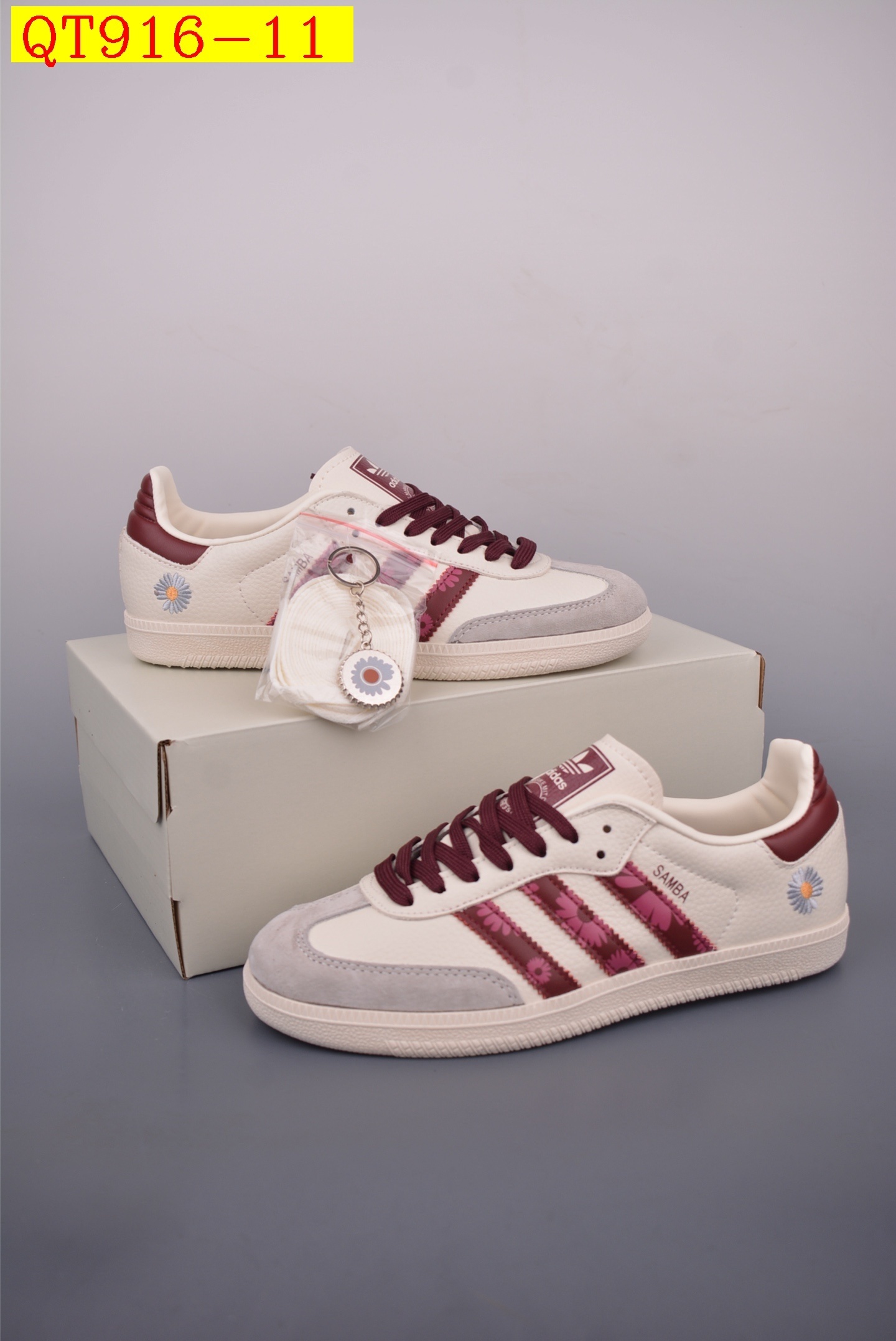 52$ Adidas Originals Samba OG Size 36-45 half 621870 QT916 gallery