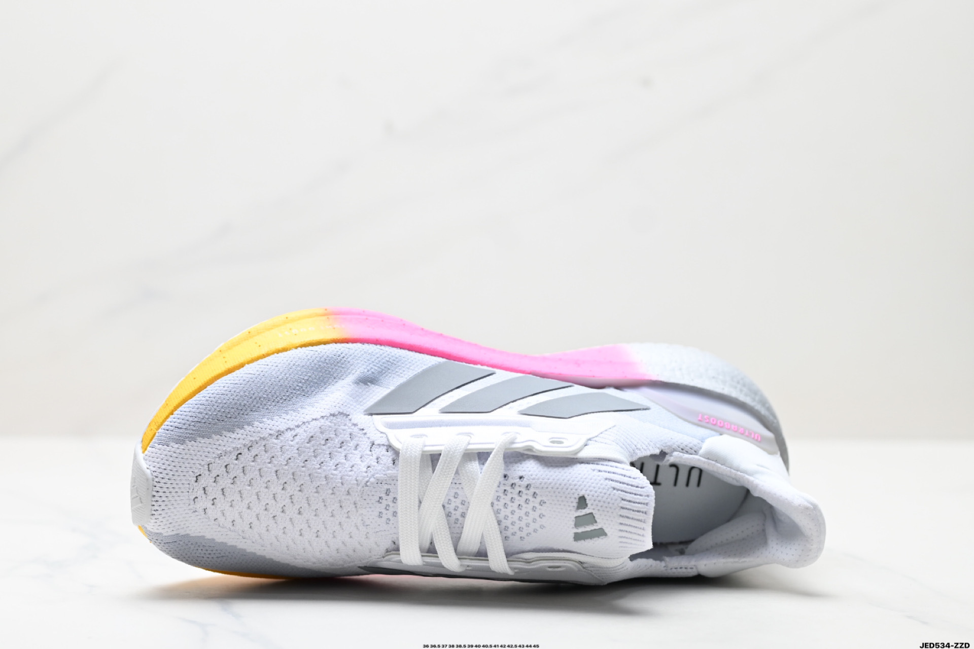 52$ Adidas Ultraboost 5X Size 36-45 021690 ZM32 gallery