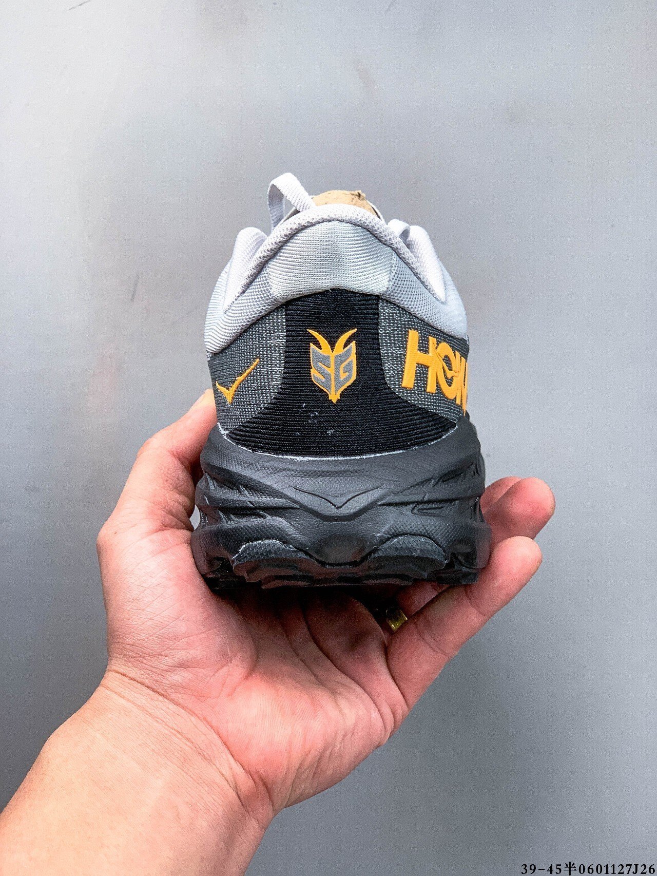 52$ HOKA ONE ONE Speedgoat 5 size 39-45 528690 MZ1723 gallery