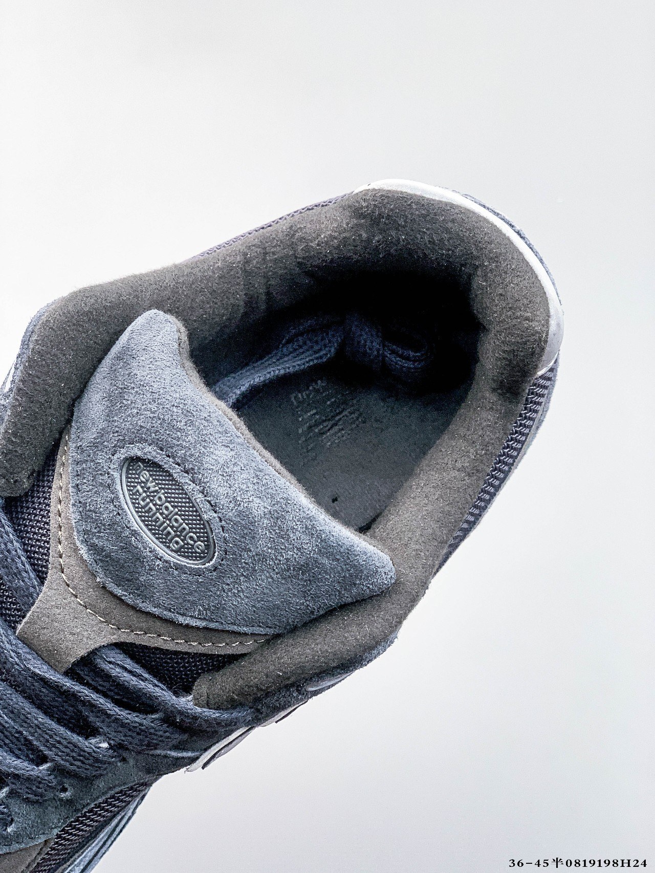 52$ NEW BALANCE NB2002 822480 QE48 gallery