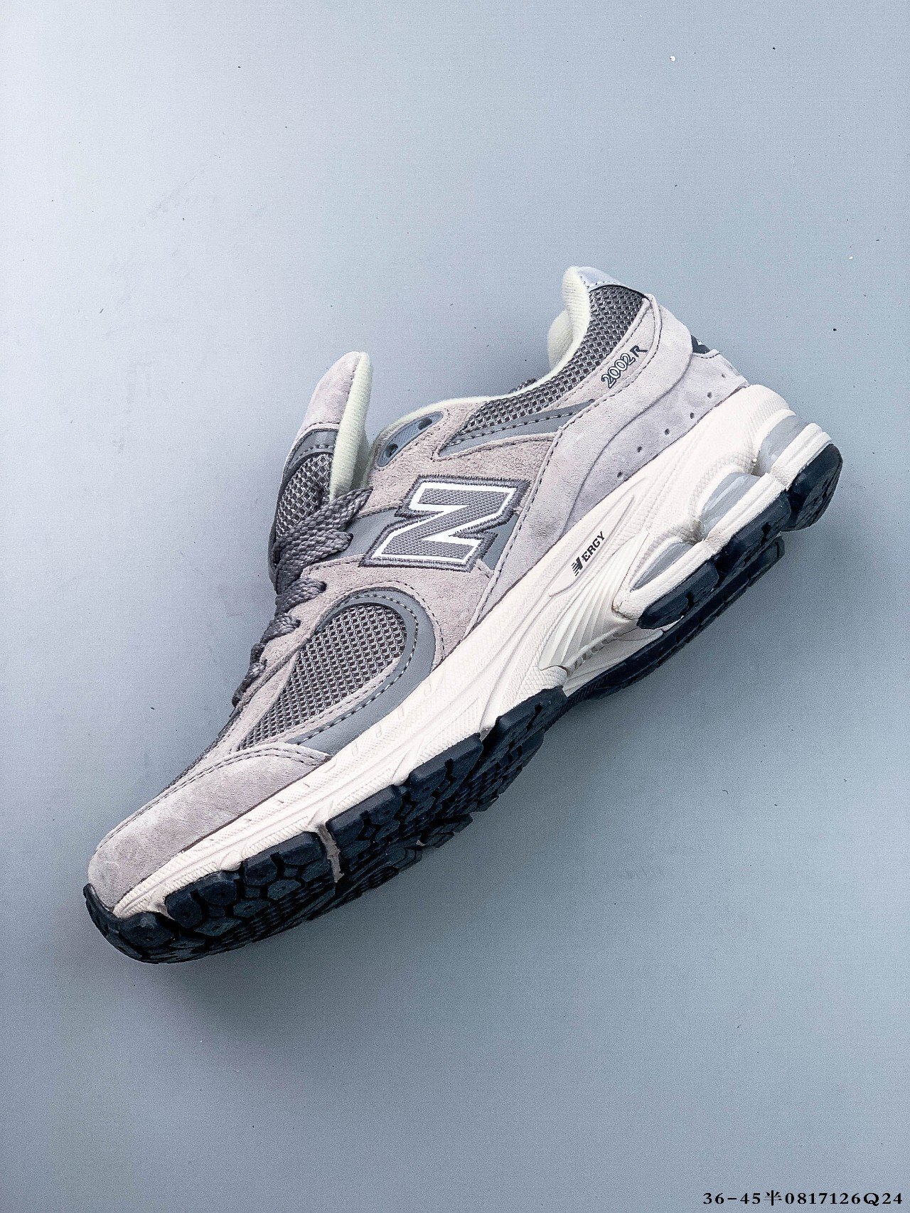 52$ NEW BALANCE NB2002 822480 QE48 gallery