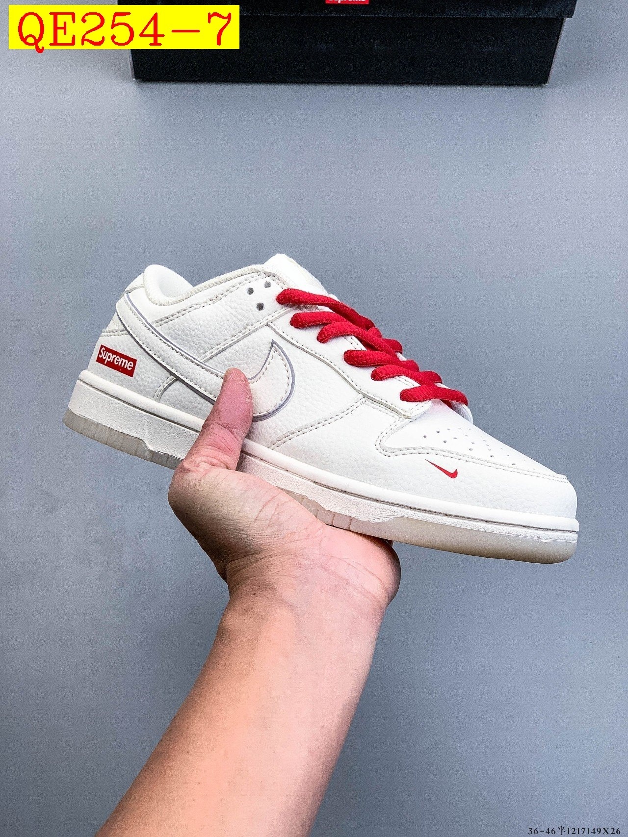 52$ NIKE SB DUNK LOW PRO size 36-46 half 225670 QE254 gallery